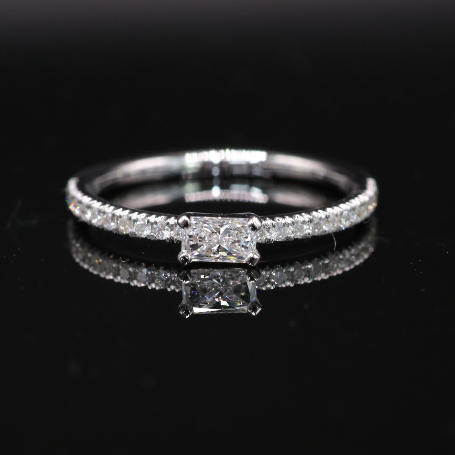 18K White Gold 0.330ct Radiant Cut Diamond Ring