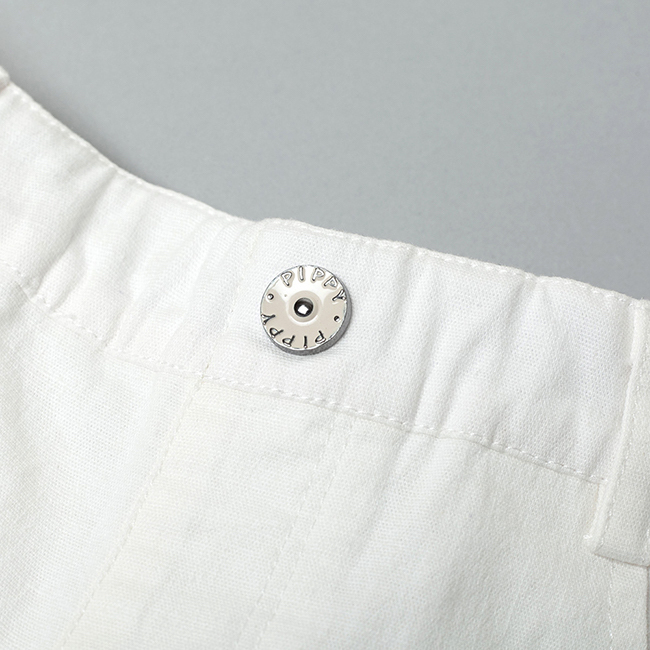 俏麗4分短褲 白