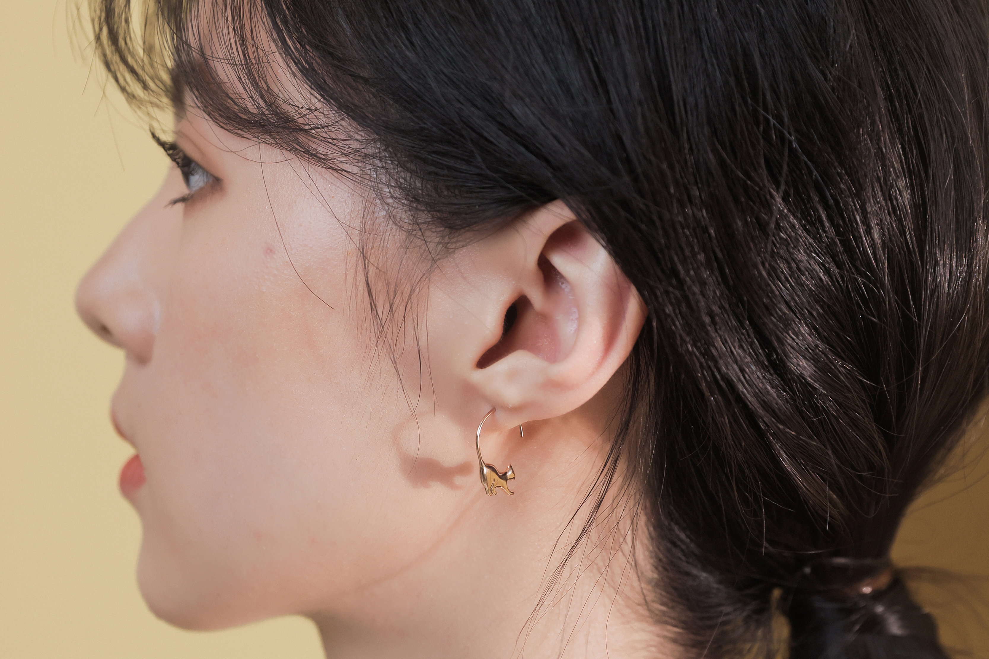 耳洞發炎要拔耳環嗎？耳洞發炎紅腫建議怎麼做？