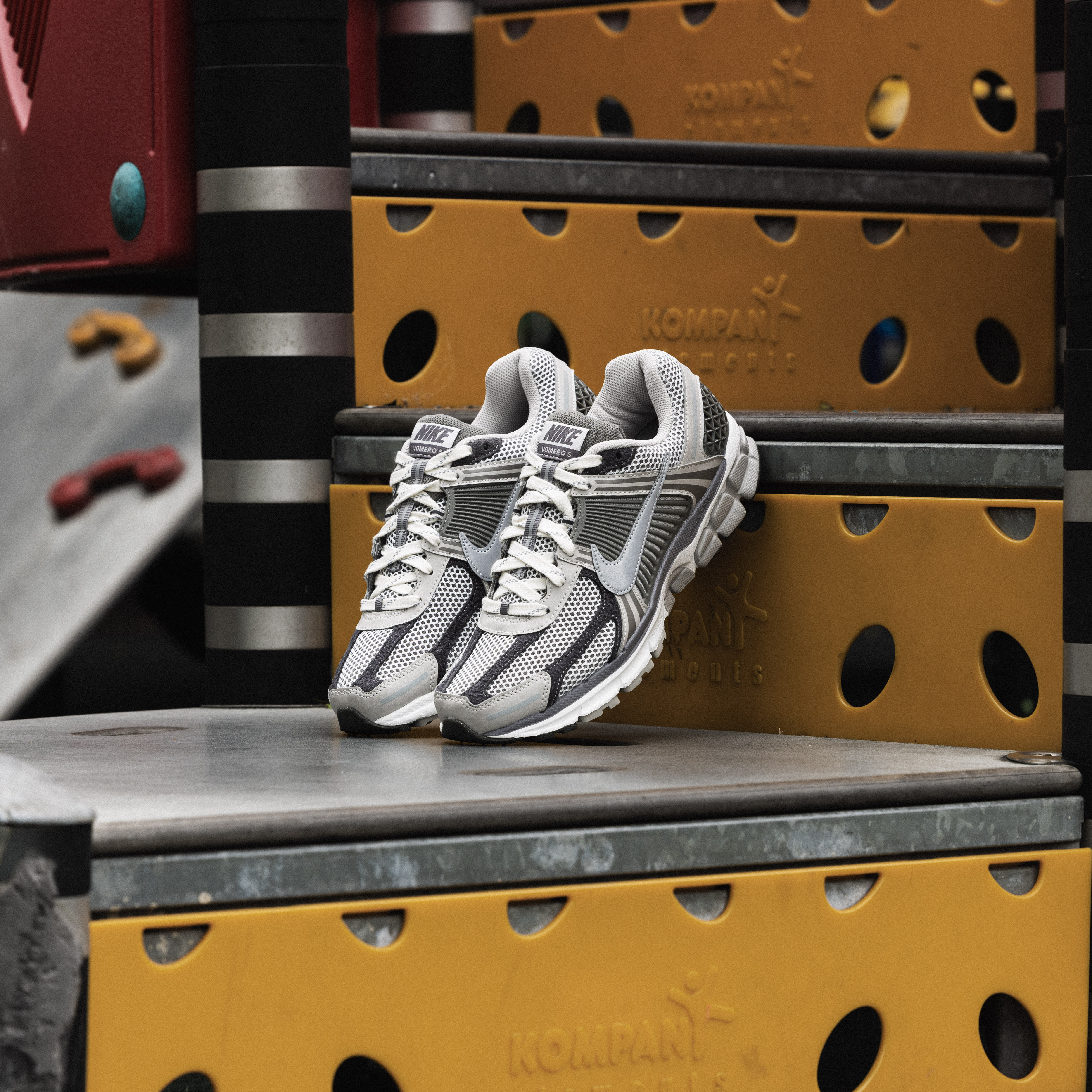 -(C2c)-NIKE ZOOM VOMERO 5 PRM "BONE BEIGE" 復古慢跑鞋 男女鞋-FD0791 012