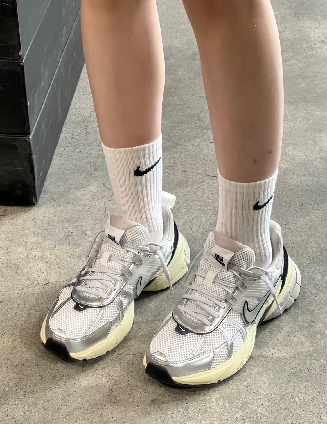 【NIKE】白襪 中筒襪 長襪 小腿襪 三入組