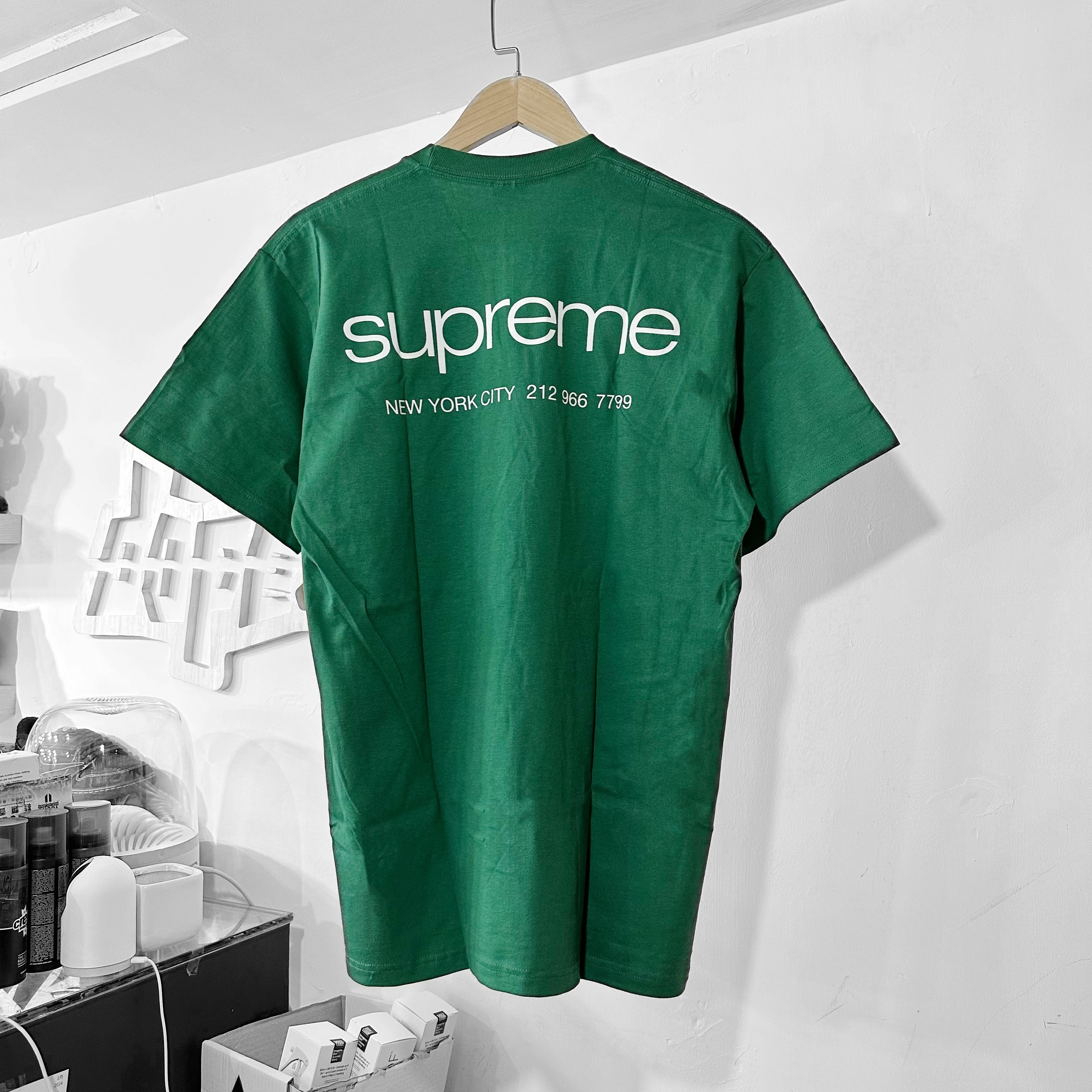 Supreme FW23 NYC Tee Pine Green
