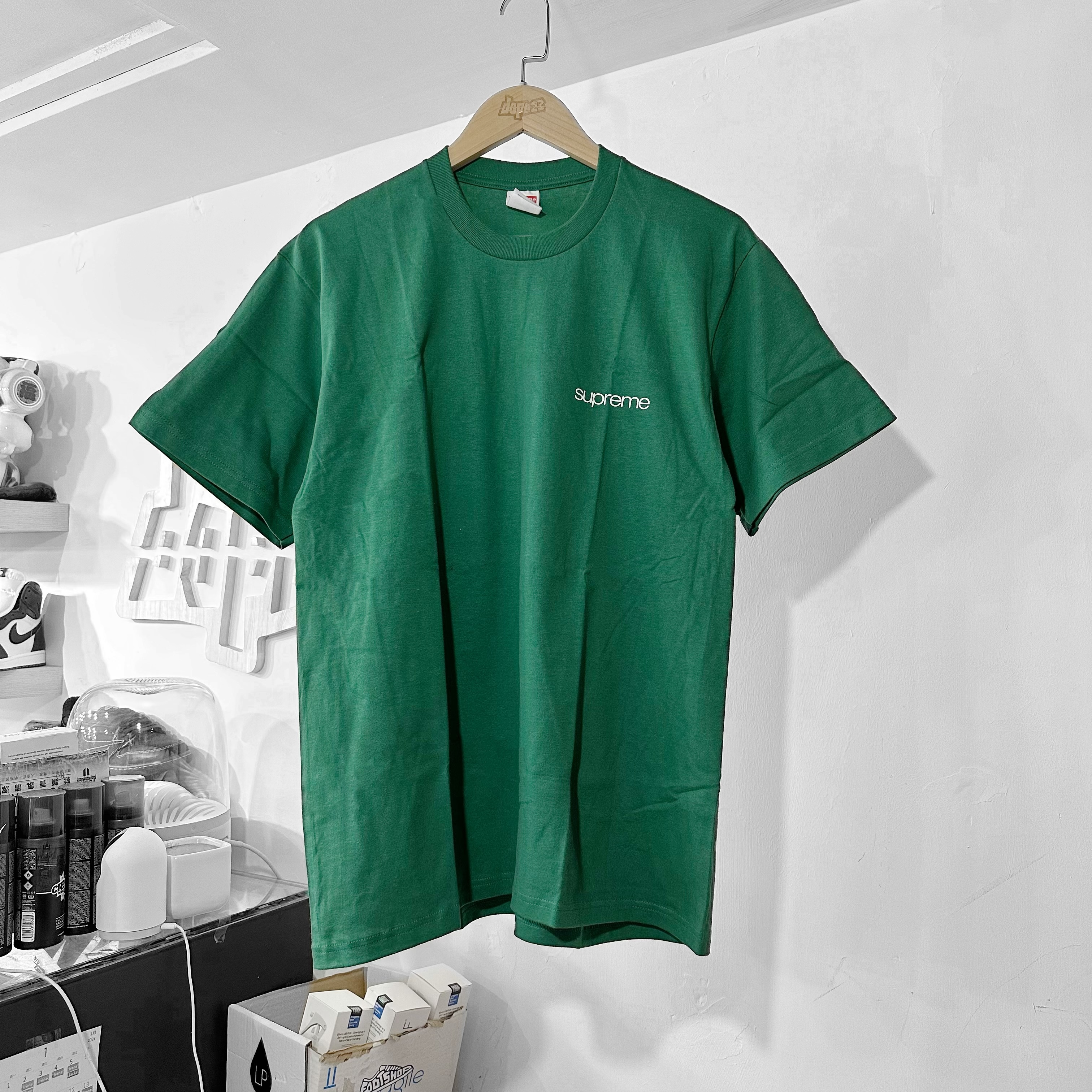 Supreme FW23 NYC Tee Pine Green