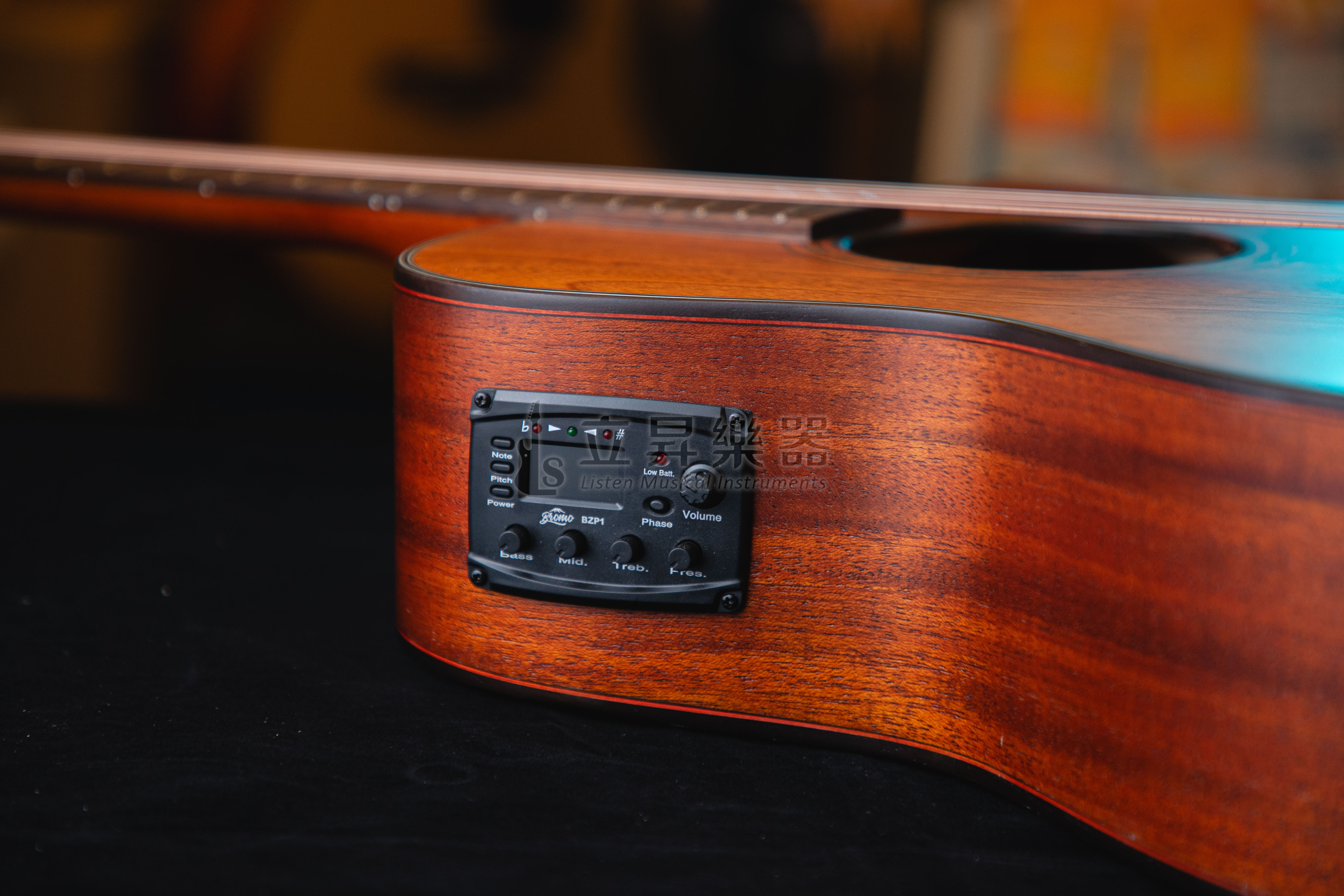 火山 Bromo BAT4MCE 全桃花心木面單 火山指板鑲嵌 阿馬拉烏木琴橋指板 Hillside Auditorium缺角 ToneFlow簍空音梁系統 第 6 張圖片｜三峽鼓 / 打擊