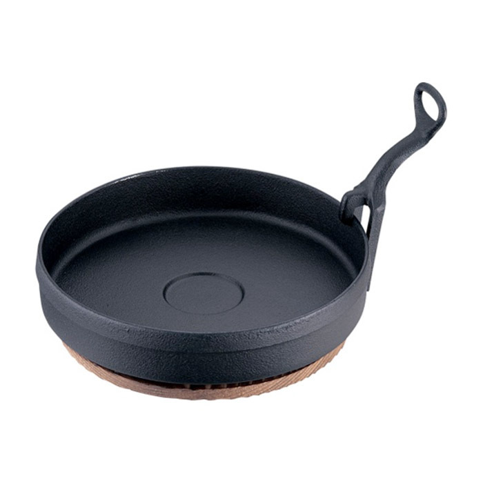 Ikenaga Iron Works 20.3cm Iron Pan With Wood Base -720021