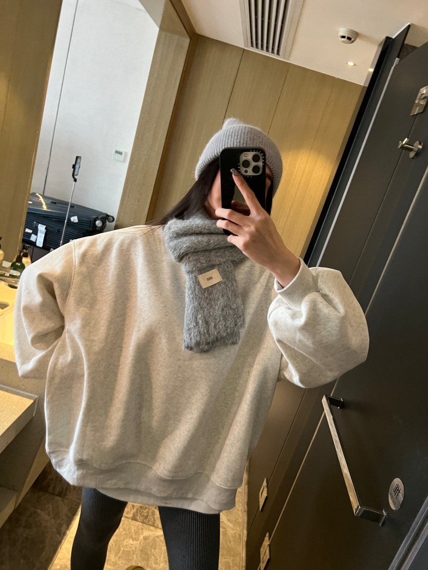 Jan.廣州連線 ∣ 嬰兒絨素面大學衛衣*5色