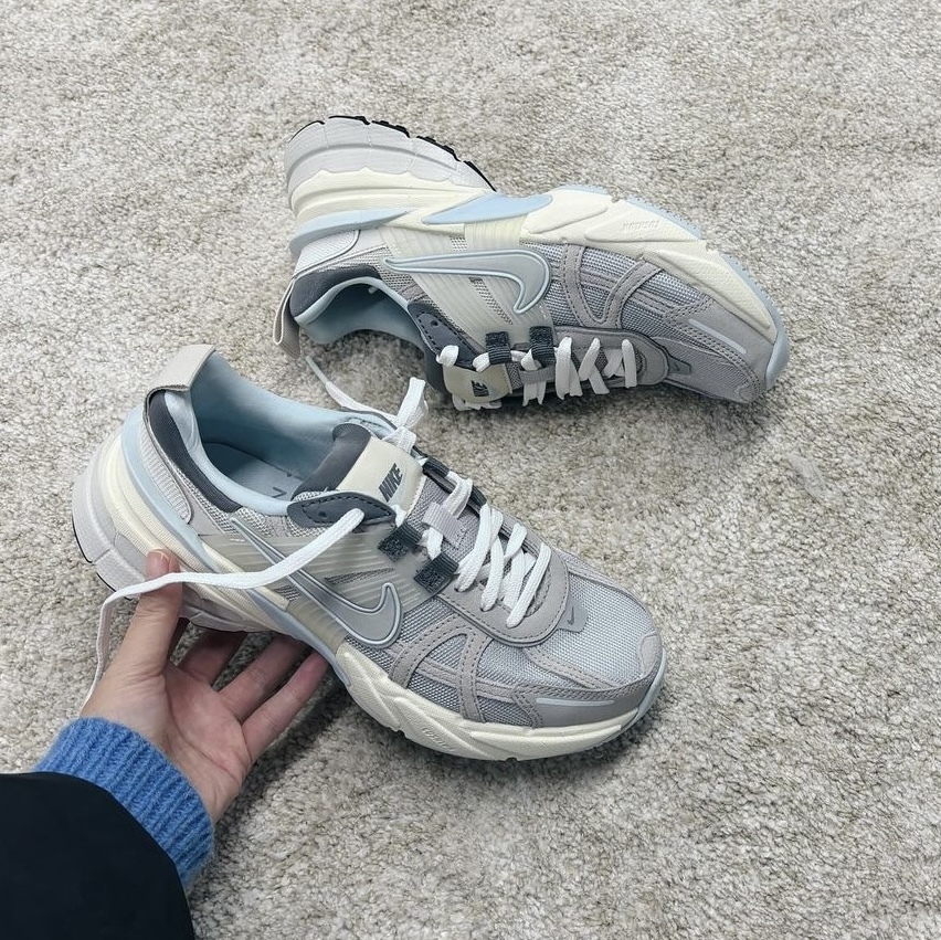 NIKE V2K RUN RUNTEKK 燕麥灰 灰藍 寶寶藍 女鞋 FZ3596-072 / 調貨