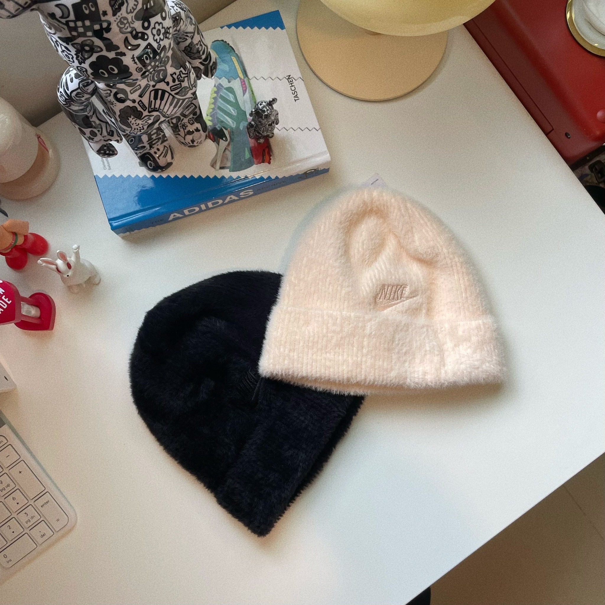 Nike Peak Beanie 黑色 奶油 毛絨 保暖 翻邊 刺繡LOGO 毛帽 FJ8688-010