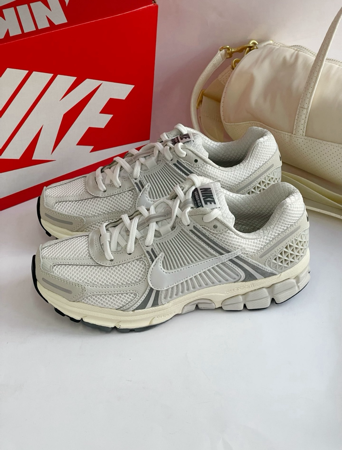 Nike Zoom Vomero 5 奶油灰白 奶油底 復古 慢跑鞋 老爹鞋 HF0731-007/預購