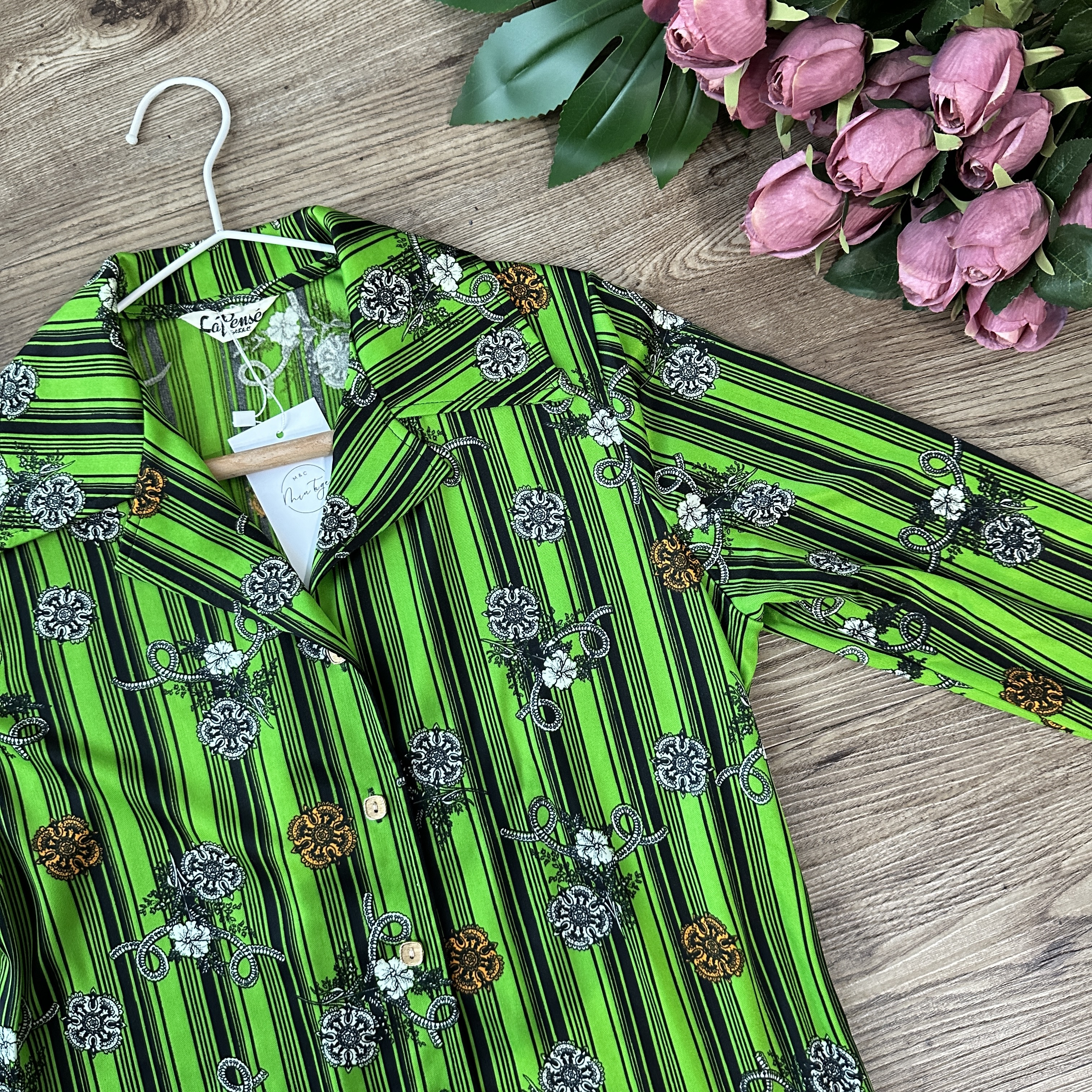 鮮綠色宮廷風直紋上衣