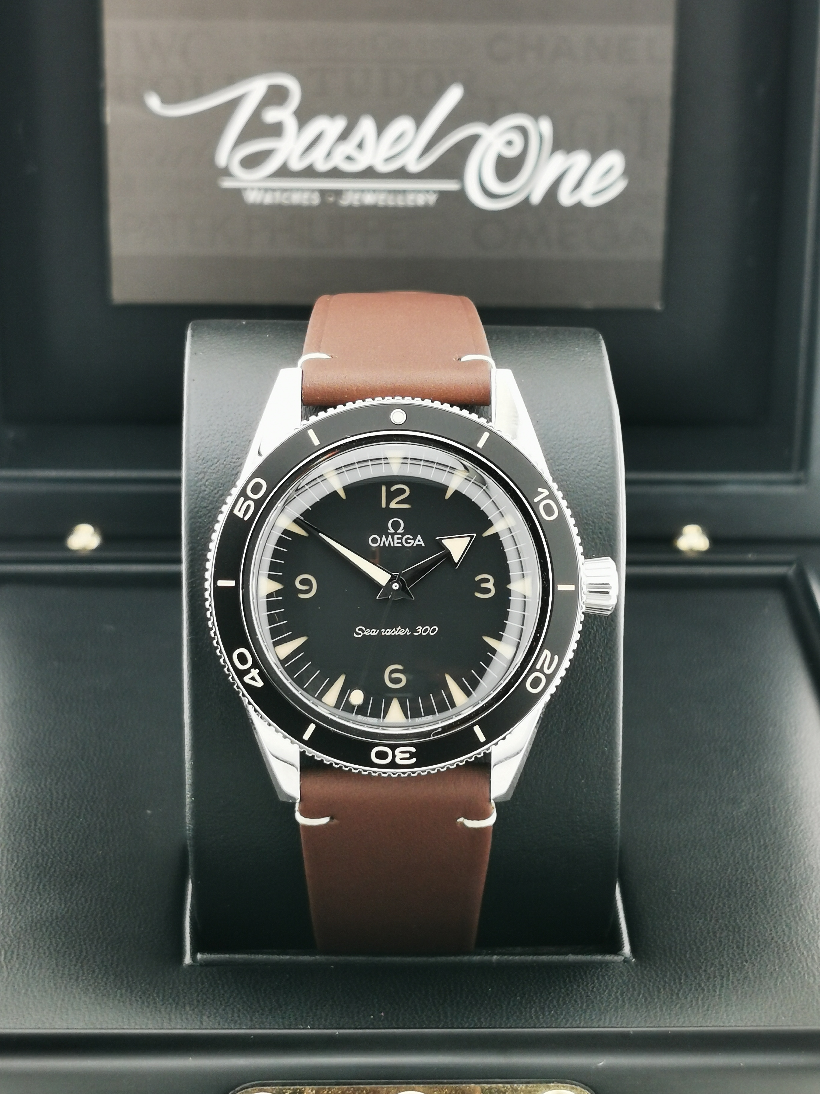 BRAND NEW OMEGA SEAMASTER 300 BLACK DIAL 234.32.41.21.01.001 23432412101001 COAXIAL MASTER CHRONOMETER leather  41 MM