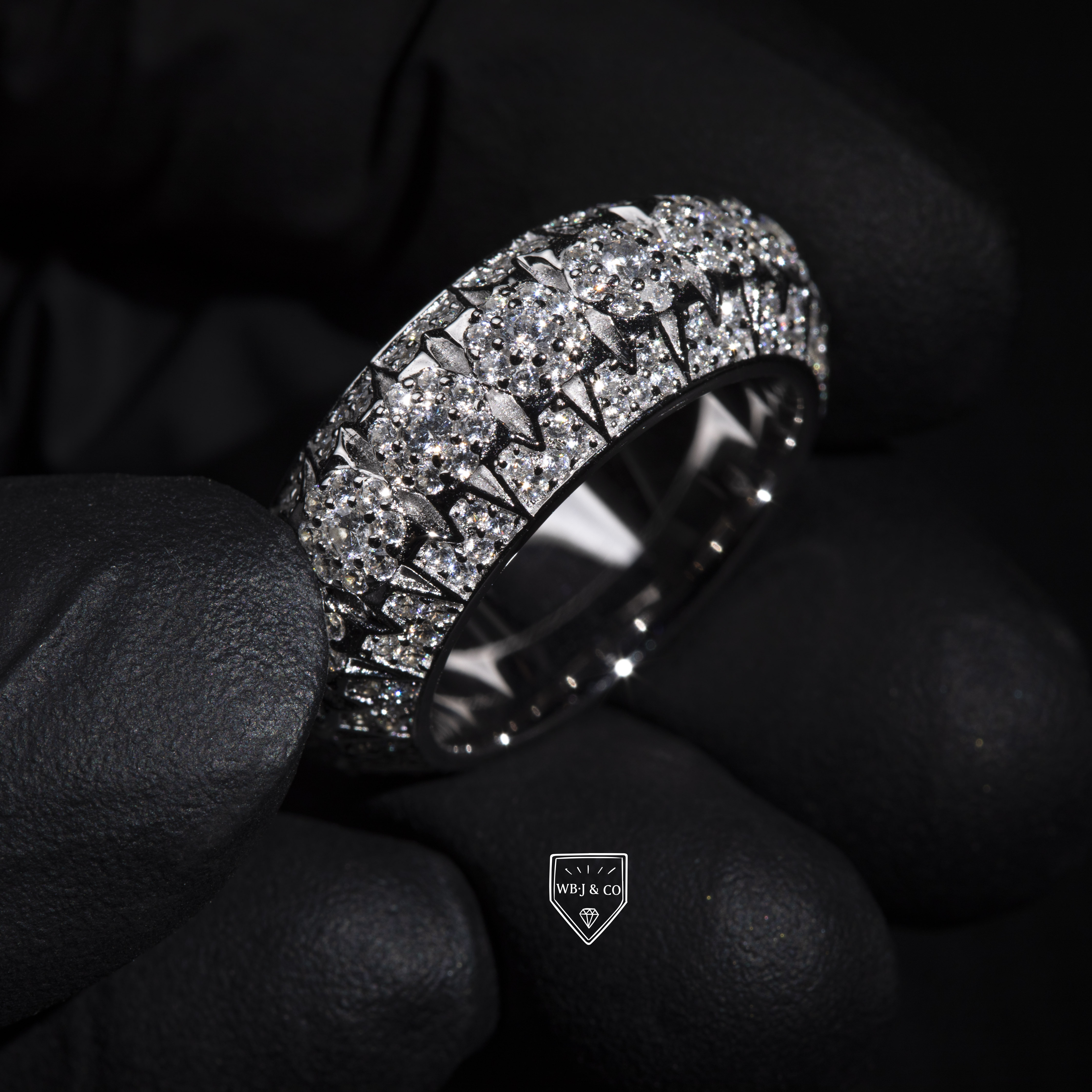 金字塔三角鑲嵌戒指