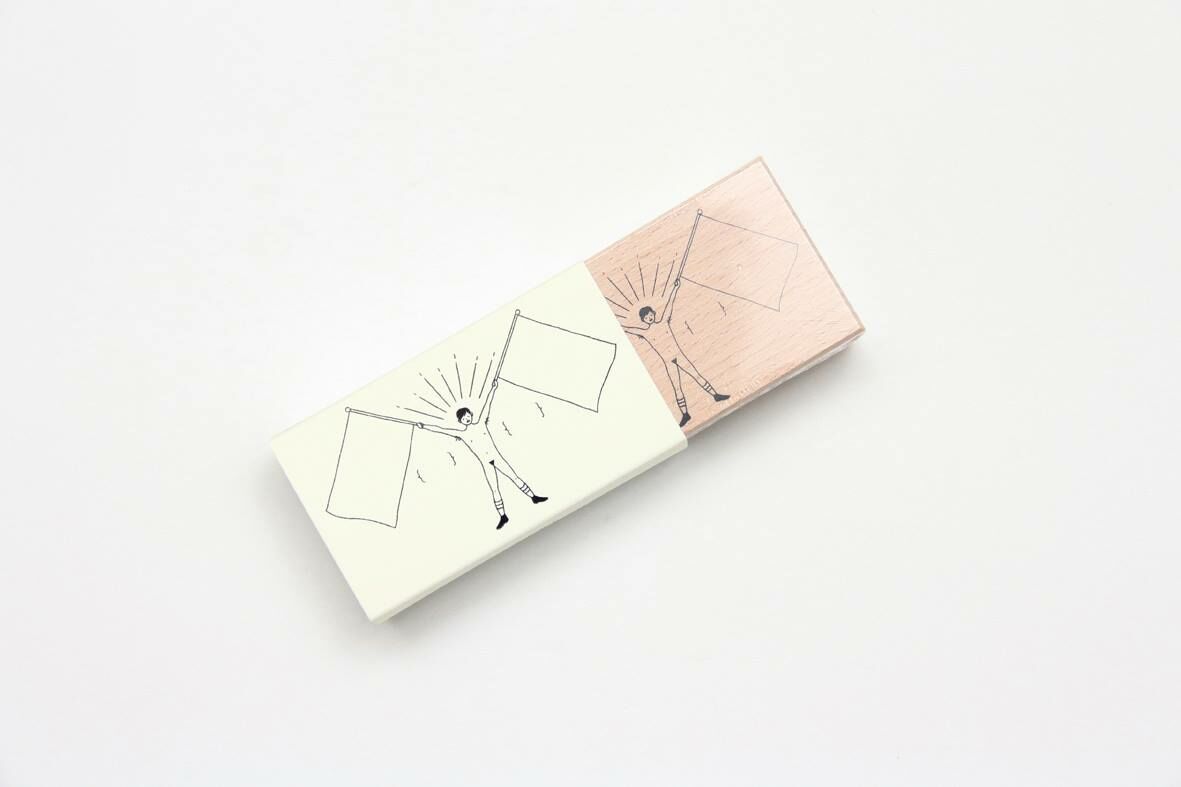 標籤裸男原木印章 舉旗手｜小代誌 Little thing 台灣