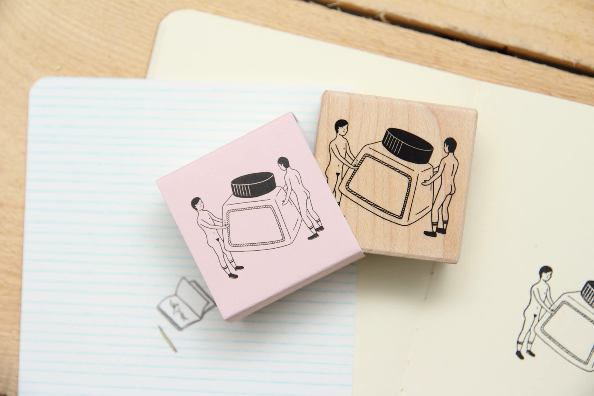 裸男搬運工原木印章 墨水瓶｜小代誌 Little thing 台灣