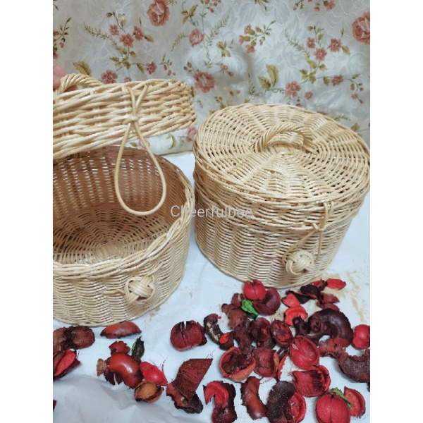 Natural Rattan Round Storage Basket with Lid Rattan Container
