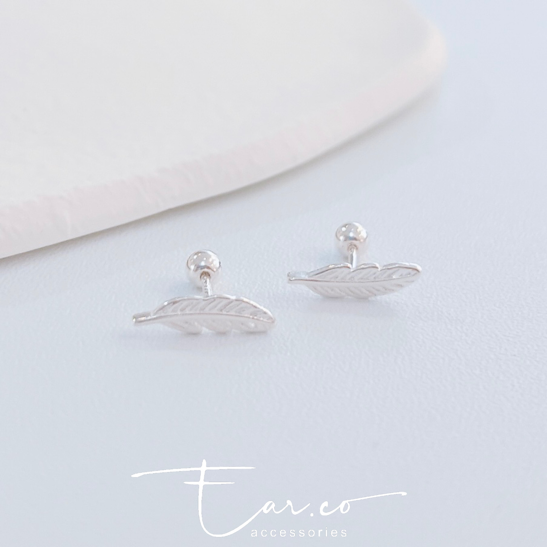 質感小羽毛純銀耳珠/耳骨釘 [一對]