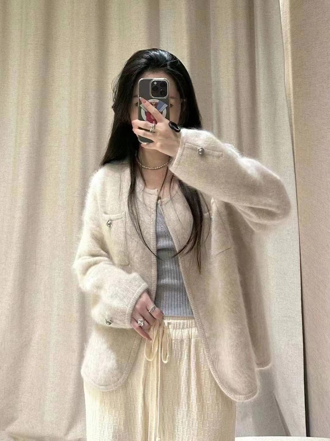 🔥人氣款推薦🔥💛Fari 最近珍珠火到爆 這件羊絨外套必入 100% 羊絨外套  很抵很實在 -T