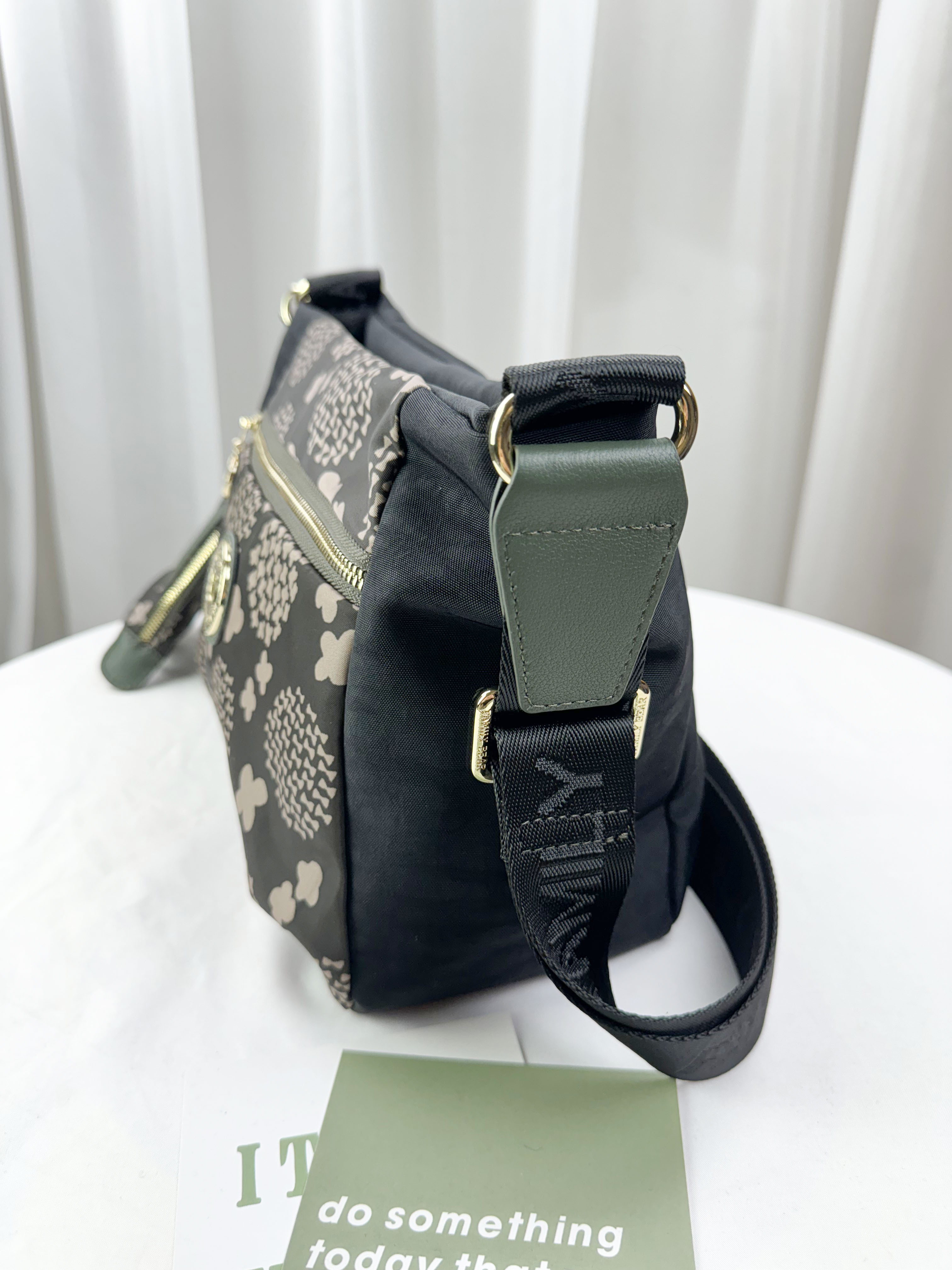 FamilyBear 墨綠圖騰防潑水側背包 附零錢包  #2859