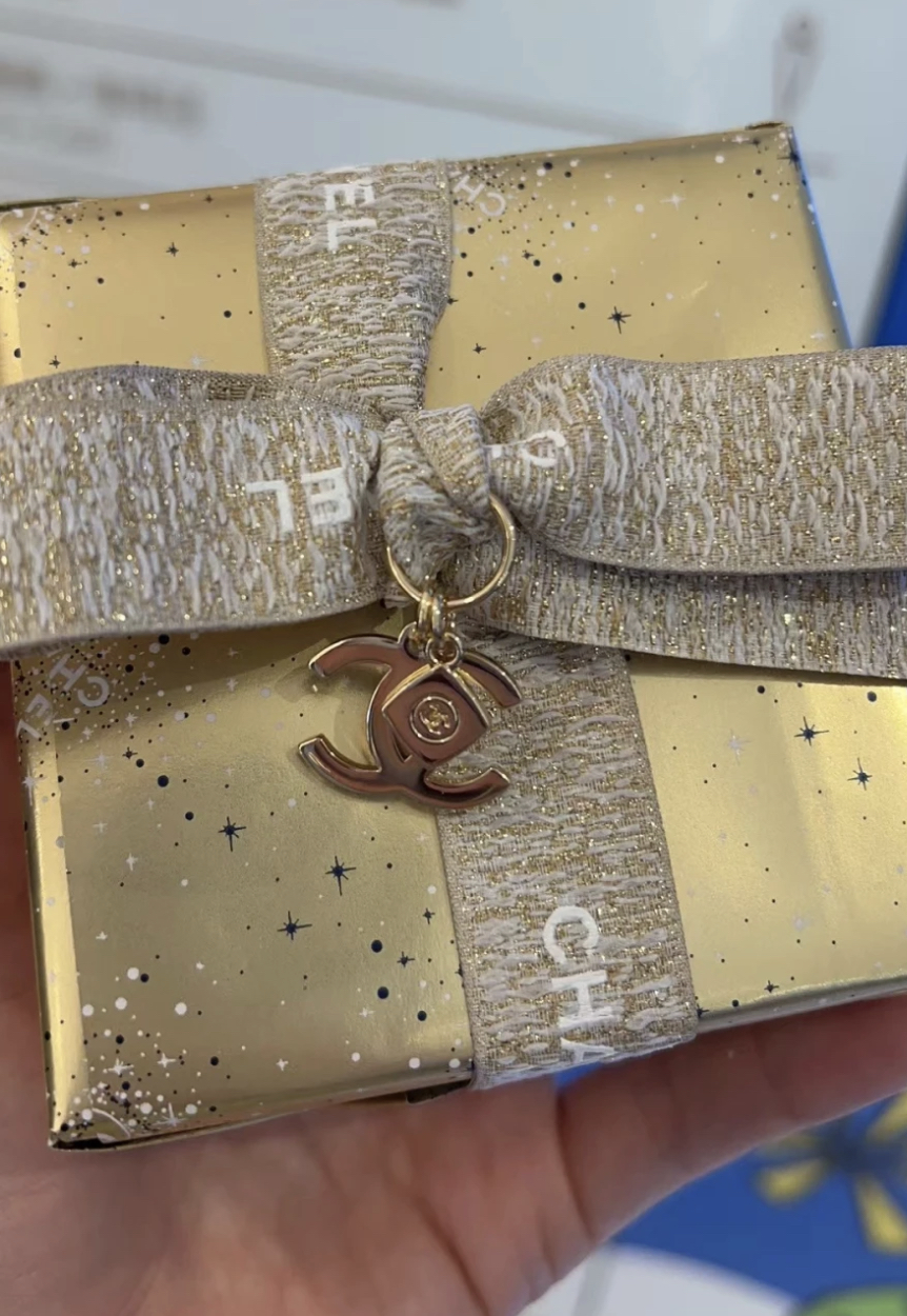 CHANEL BEAUTÉ Beauty VIP 專櫃贈品吊墜 鎖匙扣 雙C LOGO