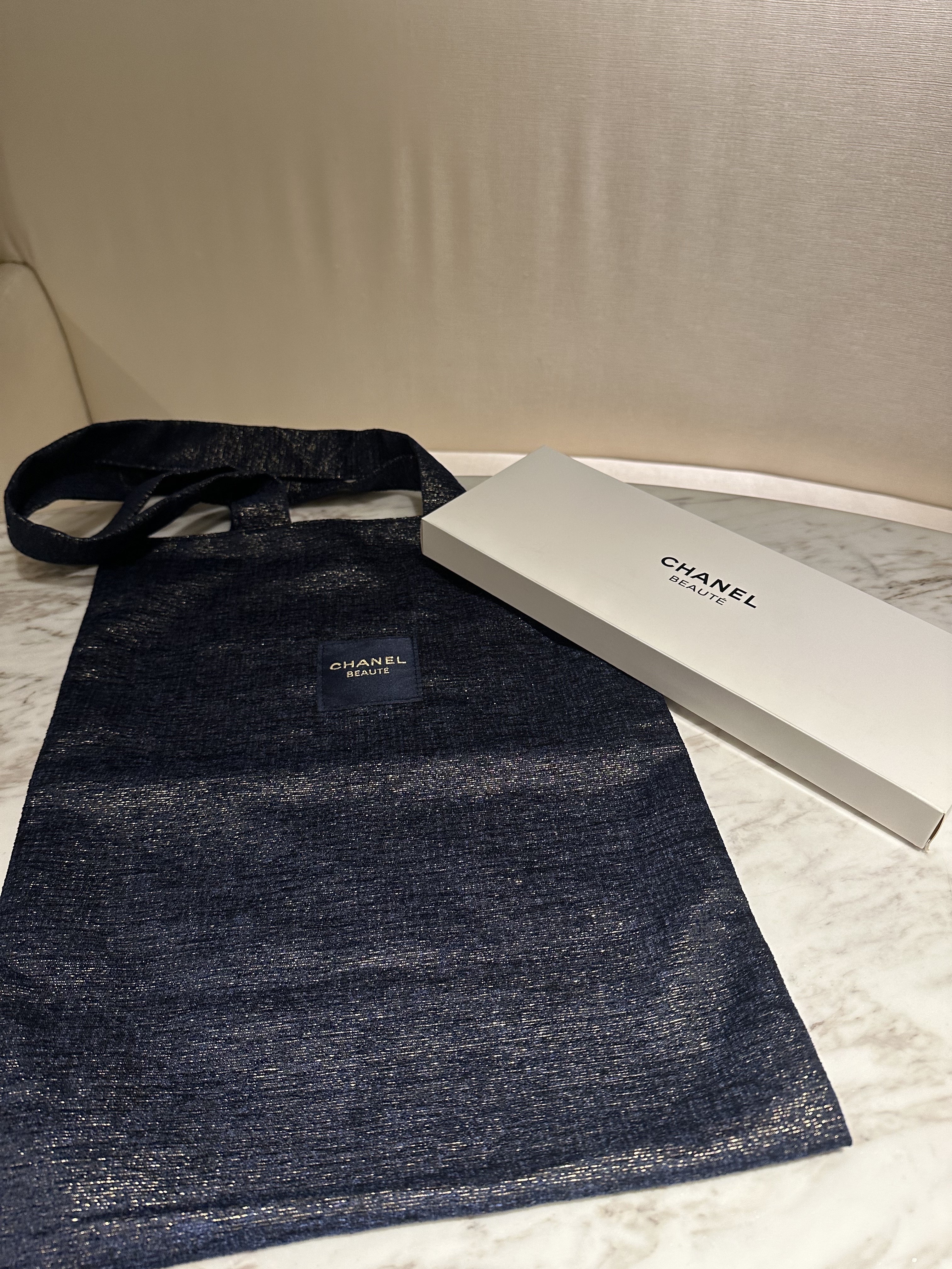 CHANEL BEAUTÉ Beauty VIP 專櫃贈品牛仔色金線 Tote bag 布袋