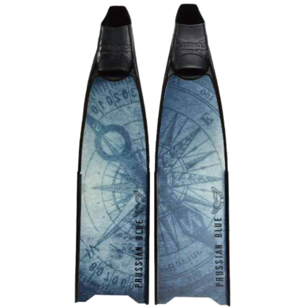 ▲2024 普魯士藍 玻纖彩繪板 心之所向