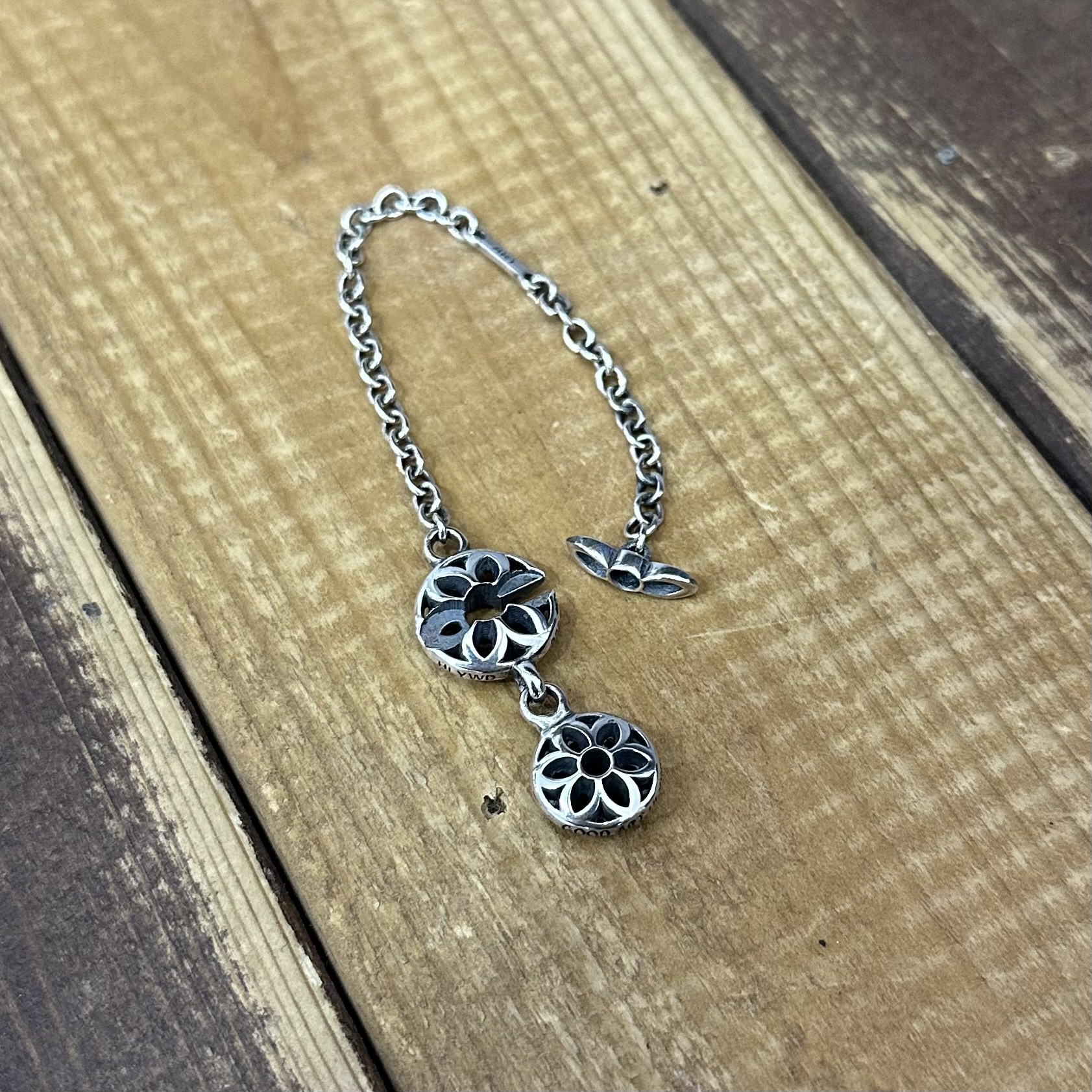 Rosette Special Keychain