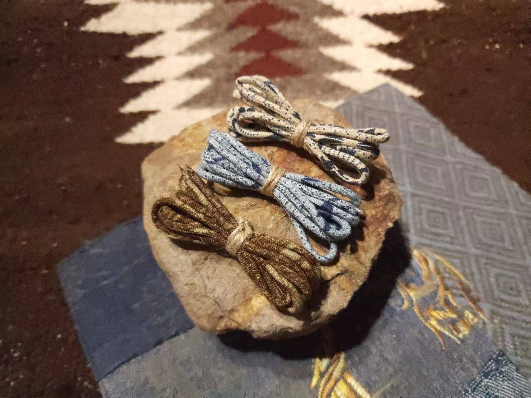 YVES 古布繩-牡丹染(米茶白)