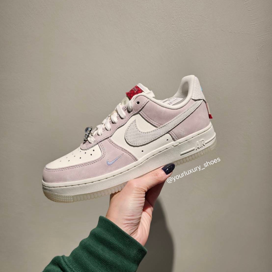 Luxury】NIKE AIR FORCE 1 龍年限定寶石粉芋頭紫奶茶藕粉麂皮男女FZ5066