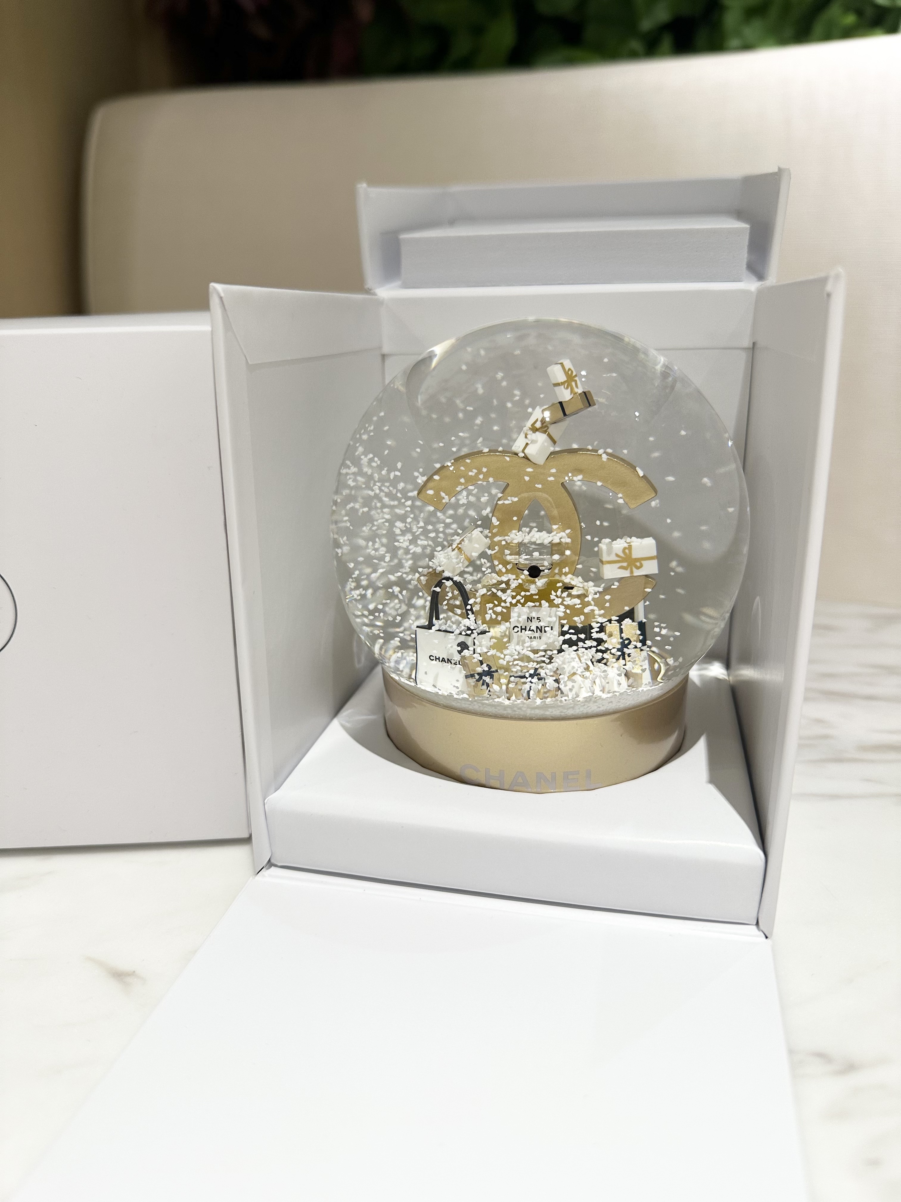 CHANEL BEAUTÉ Beauty 2023 CHRISTMAS VIP Crystal ball 水晶球