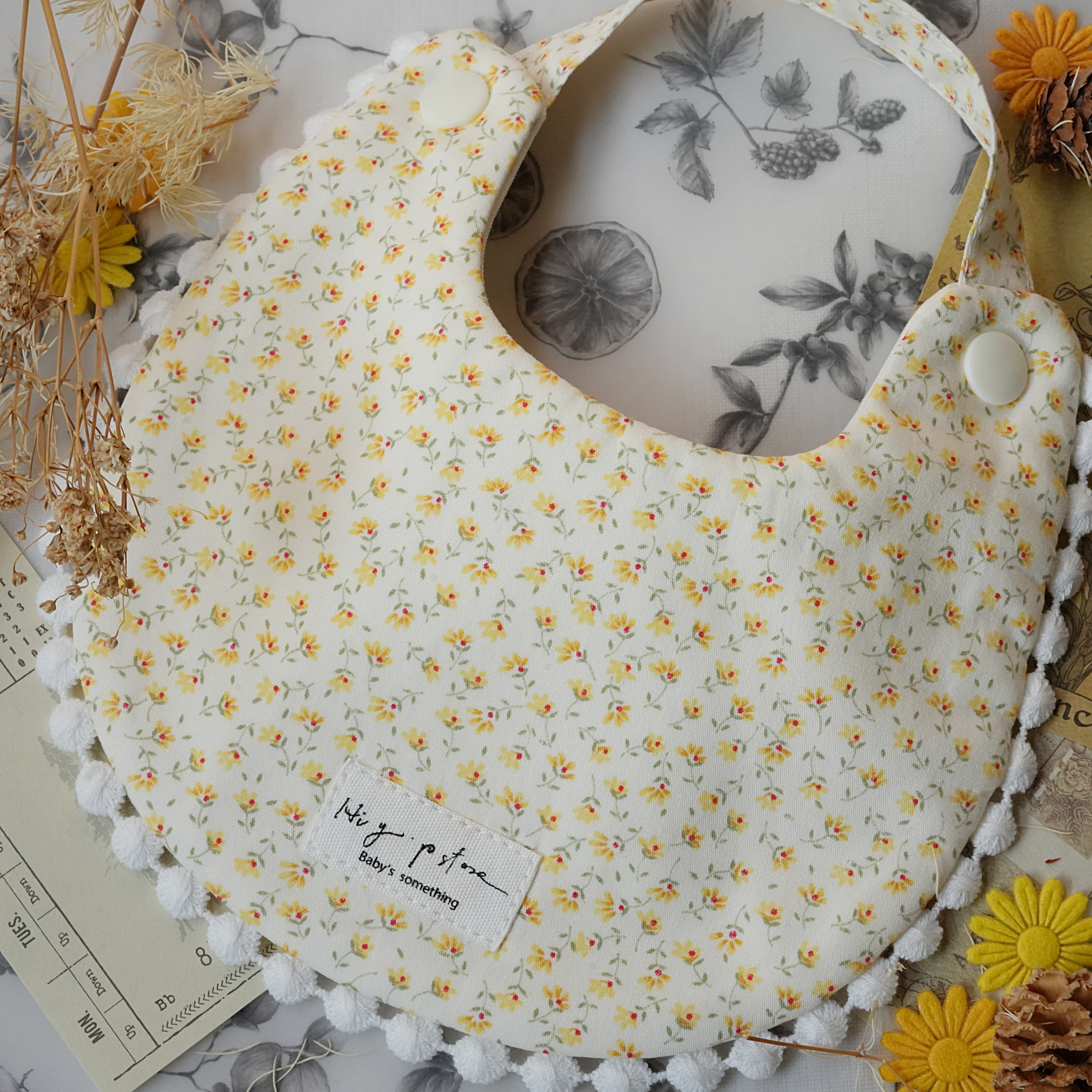 Hi Y.P store-手作圍兜-漫漫迎春