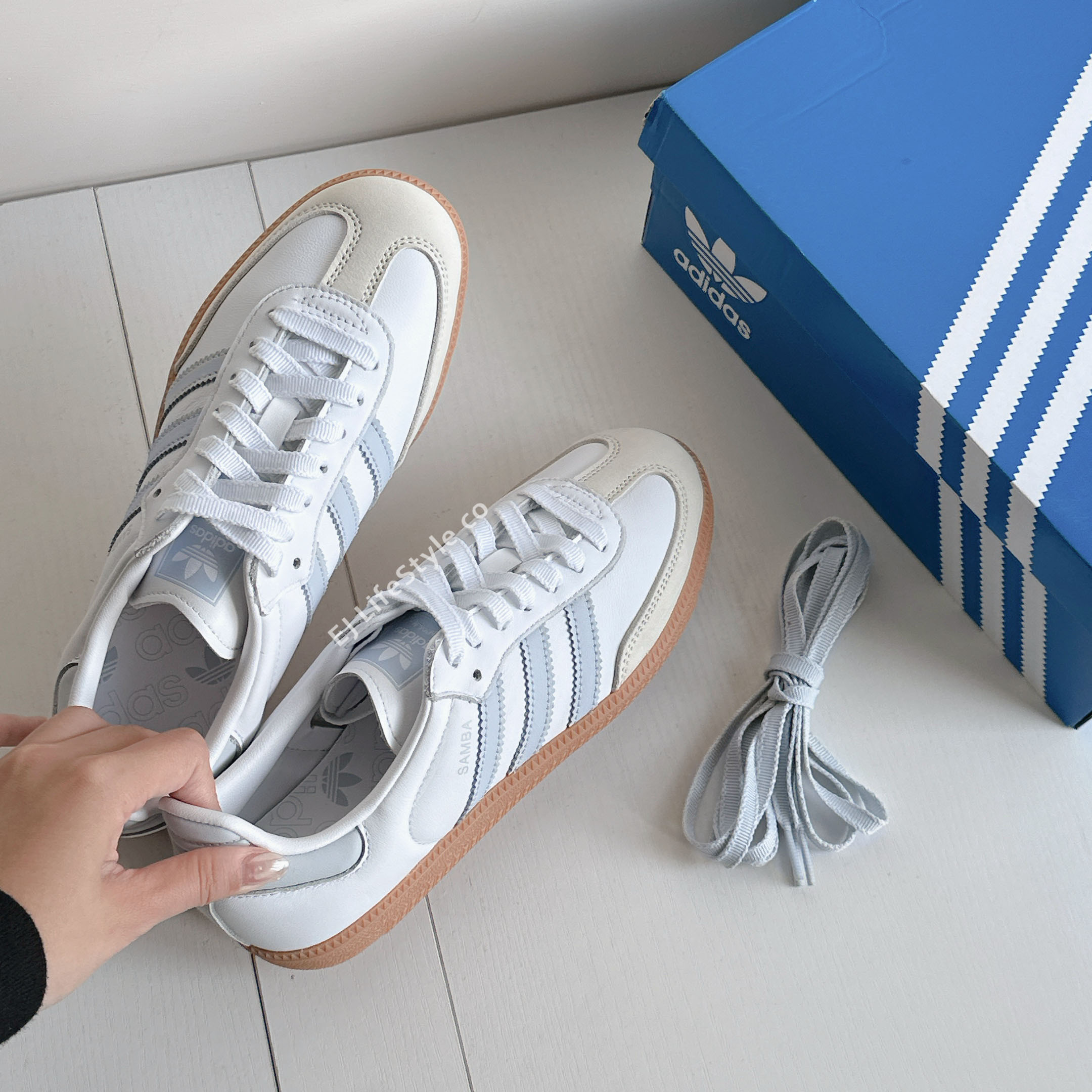 <限時折扣接單⚡️> ADIDAS ORIGINAL SAMBA OG 雲白光暈藍 淺灰藍 女鞋 IE0877 / 預購