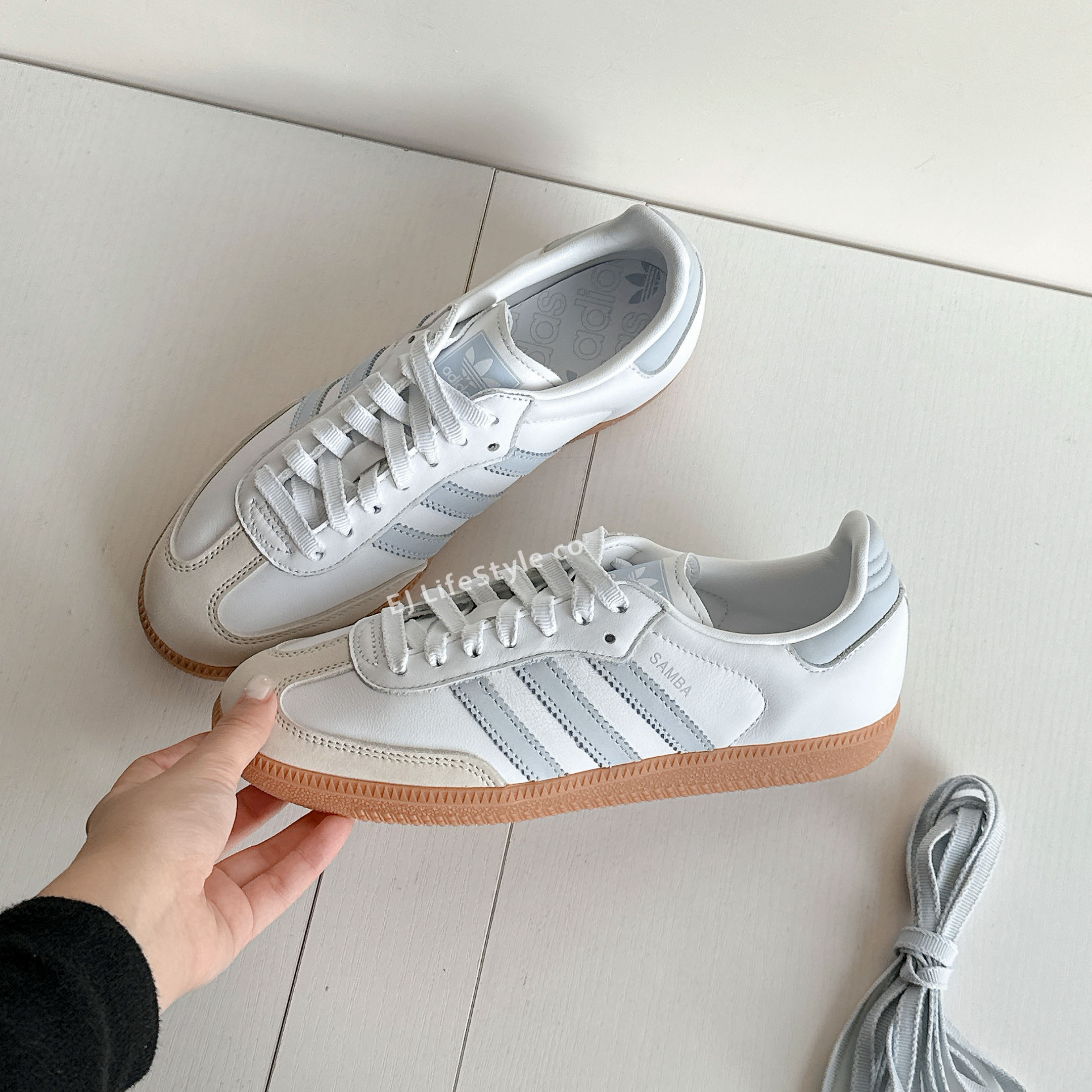 <限時折扣接單⚡️> ADIDAS ORIGINAL SAMBA OG 雲白光暈藍 淺灰藍 女鞋 IE0877 / 預購