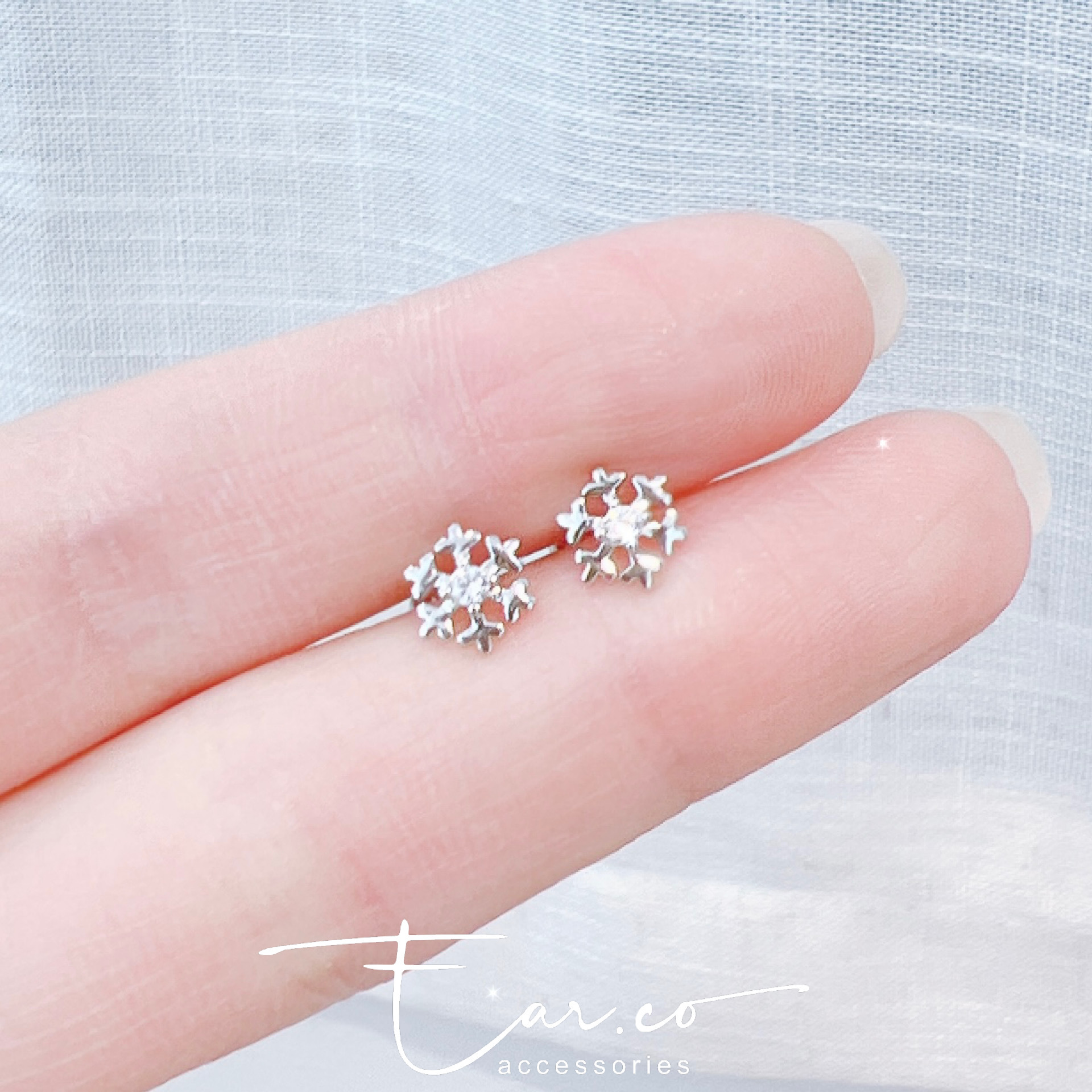 閃石小雪花純銀耳珠/耳骨釘 [一對] #P044