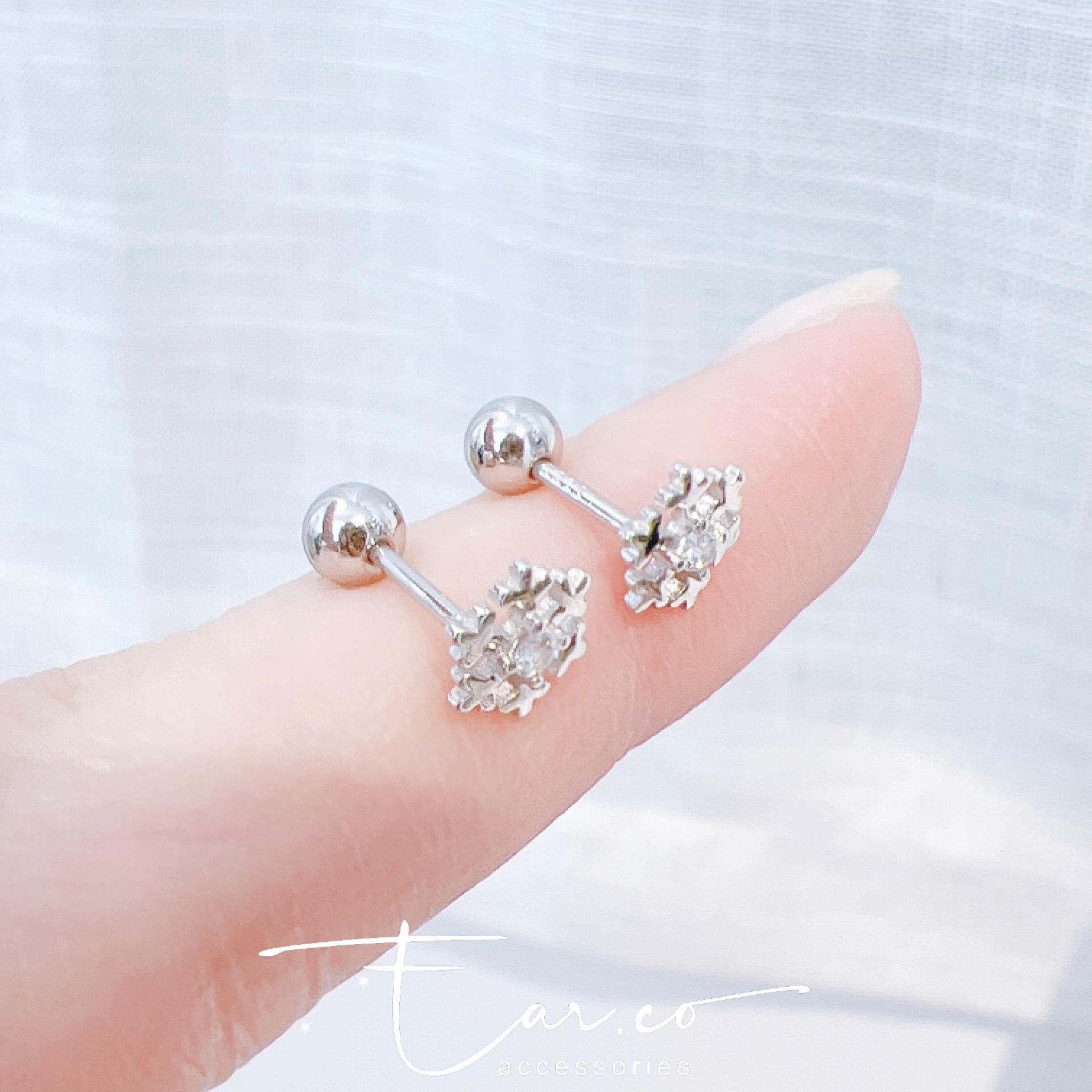 閃石小雪花純銀耳珠/耳骨釘 [一對] #P044