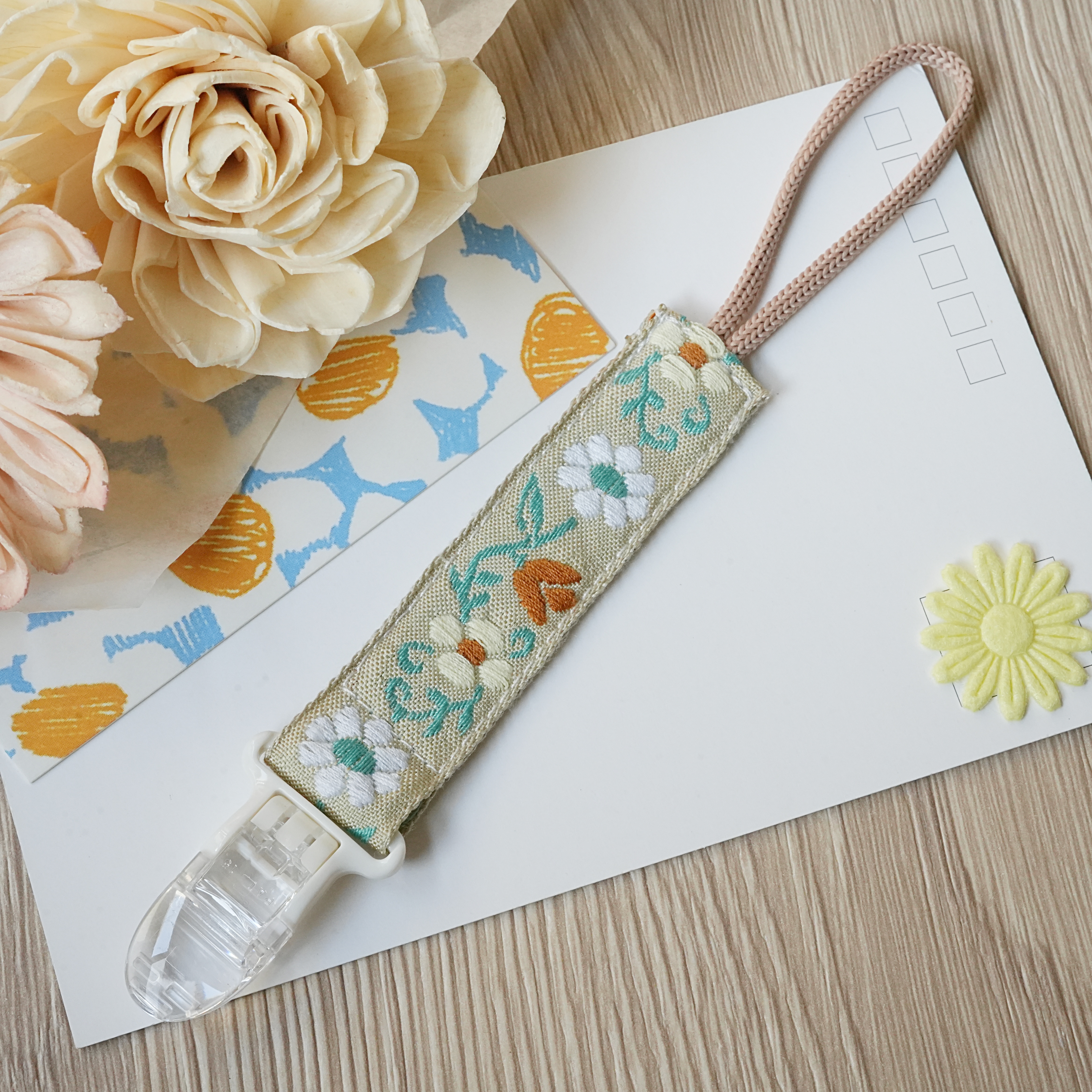 Hi Y.P store-緞帶款-波西米亞白色花朵短版