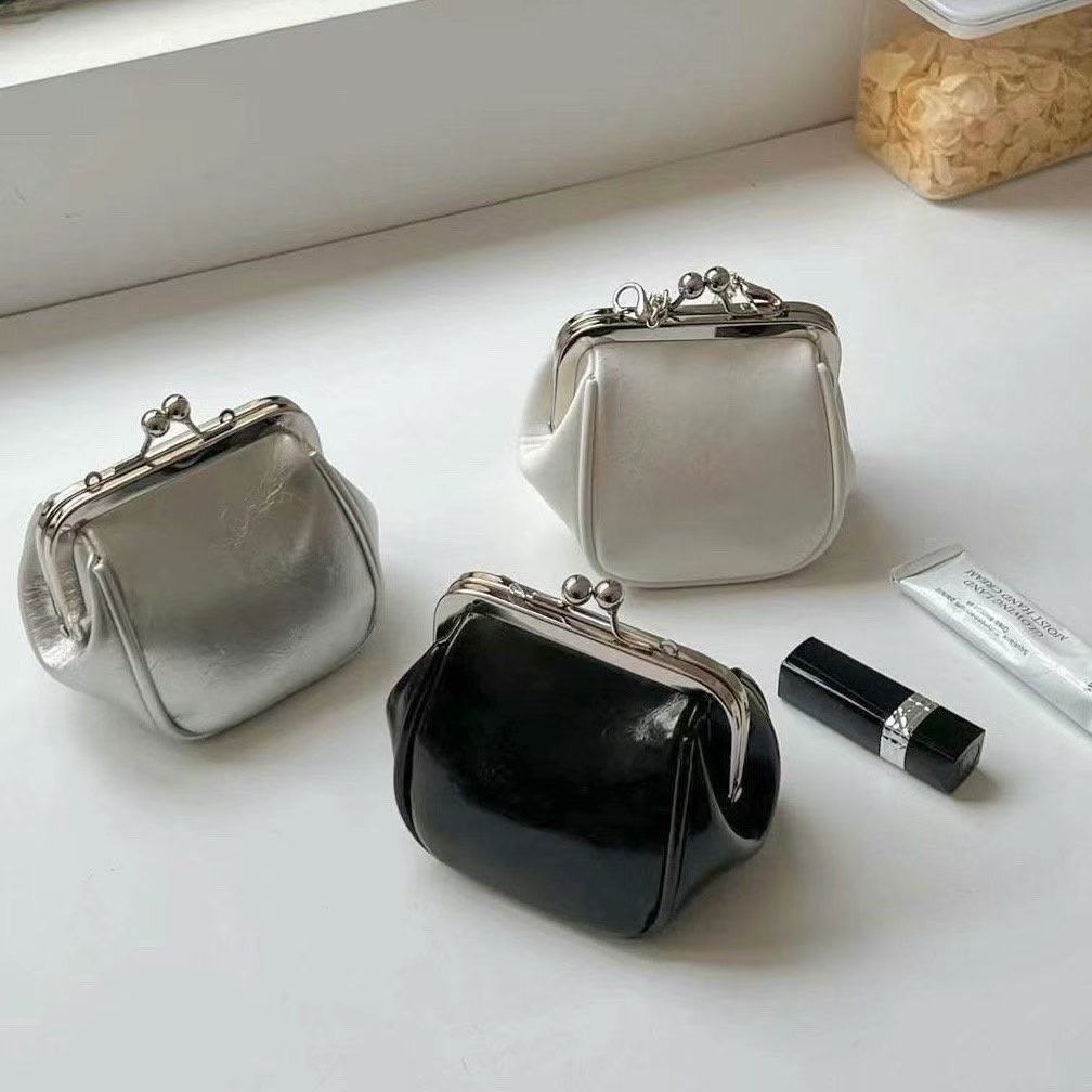 可愛銀色小物包