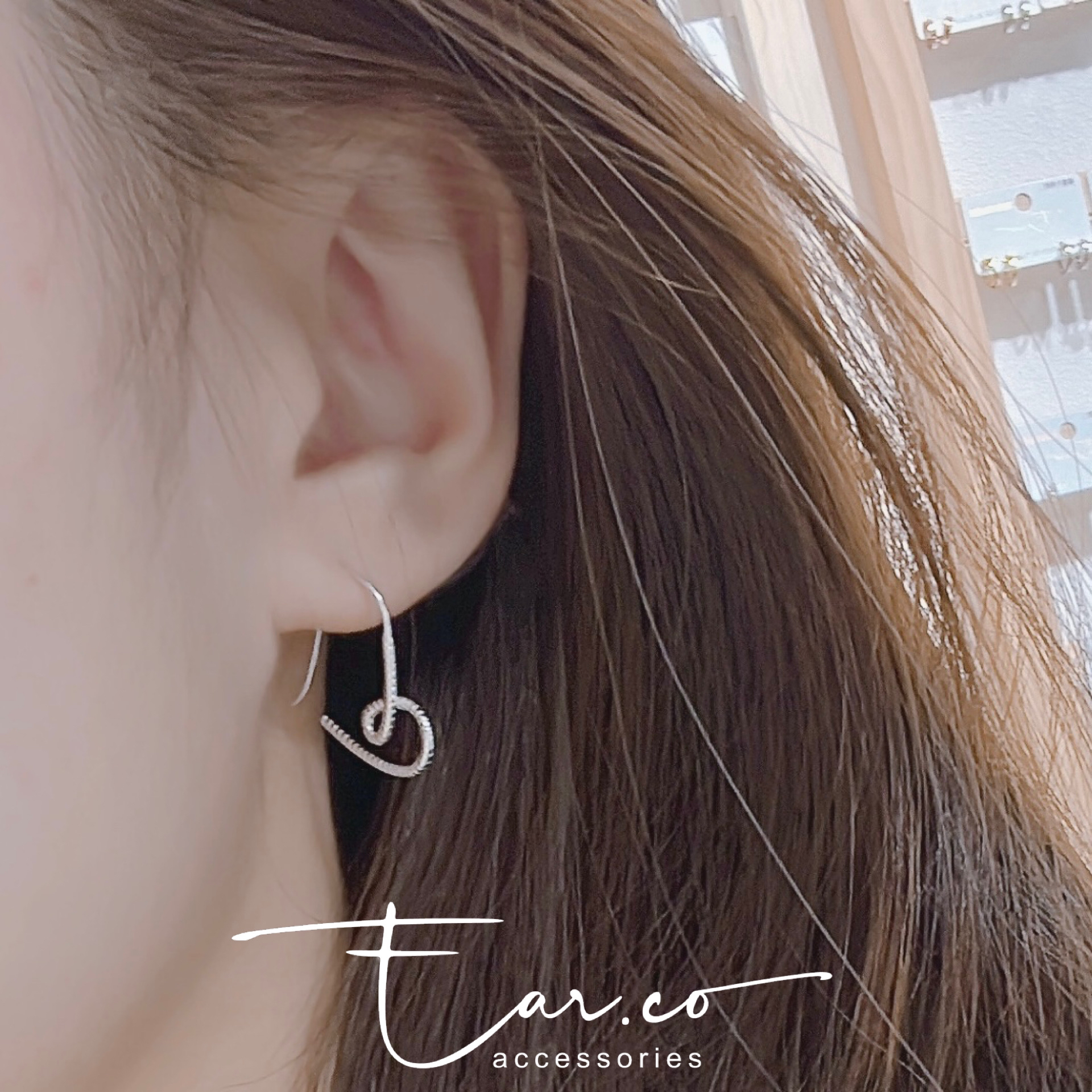 手繪心形麻花一體純銀小耳圈 [睡覺不用脫! ] #A944