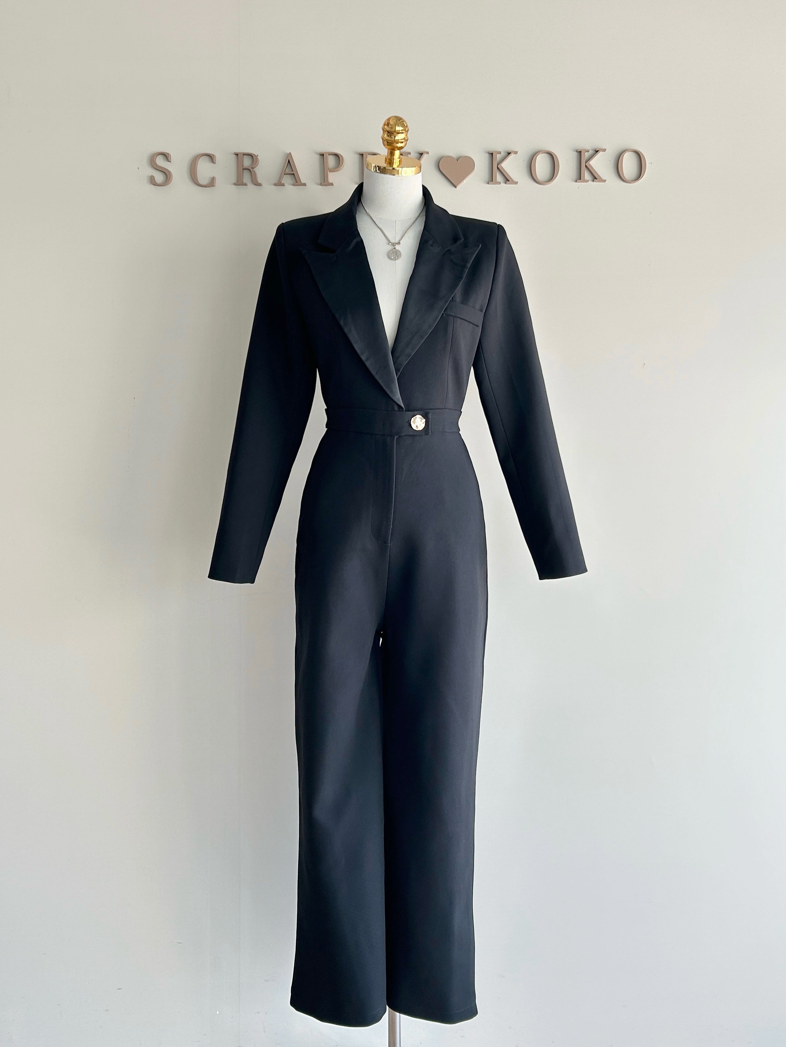 Chasing that feeling 帥氣時髦西裝連身長褲