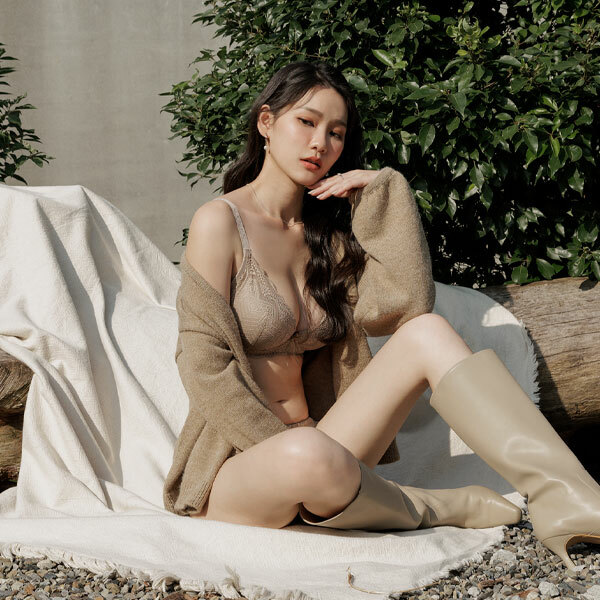 落日哲學家☼挺立圓潤軟鋼圈內衣。A.B.C.D罩