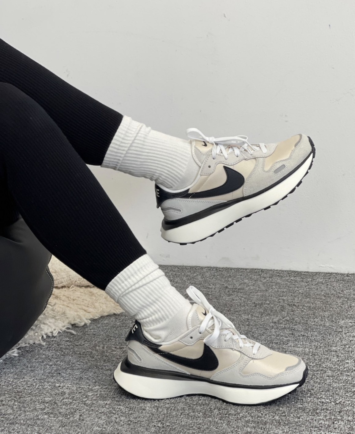 NIKE W PHOENIX WAFFLE 燕麥灰