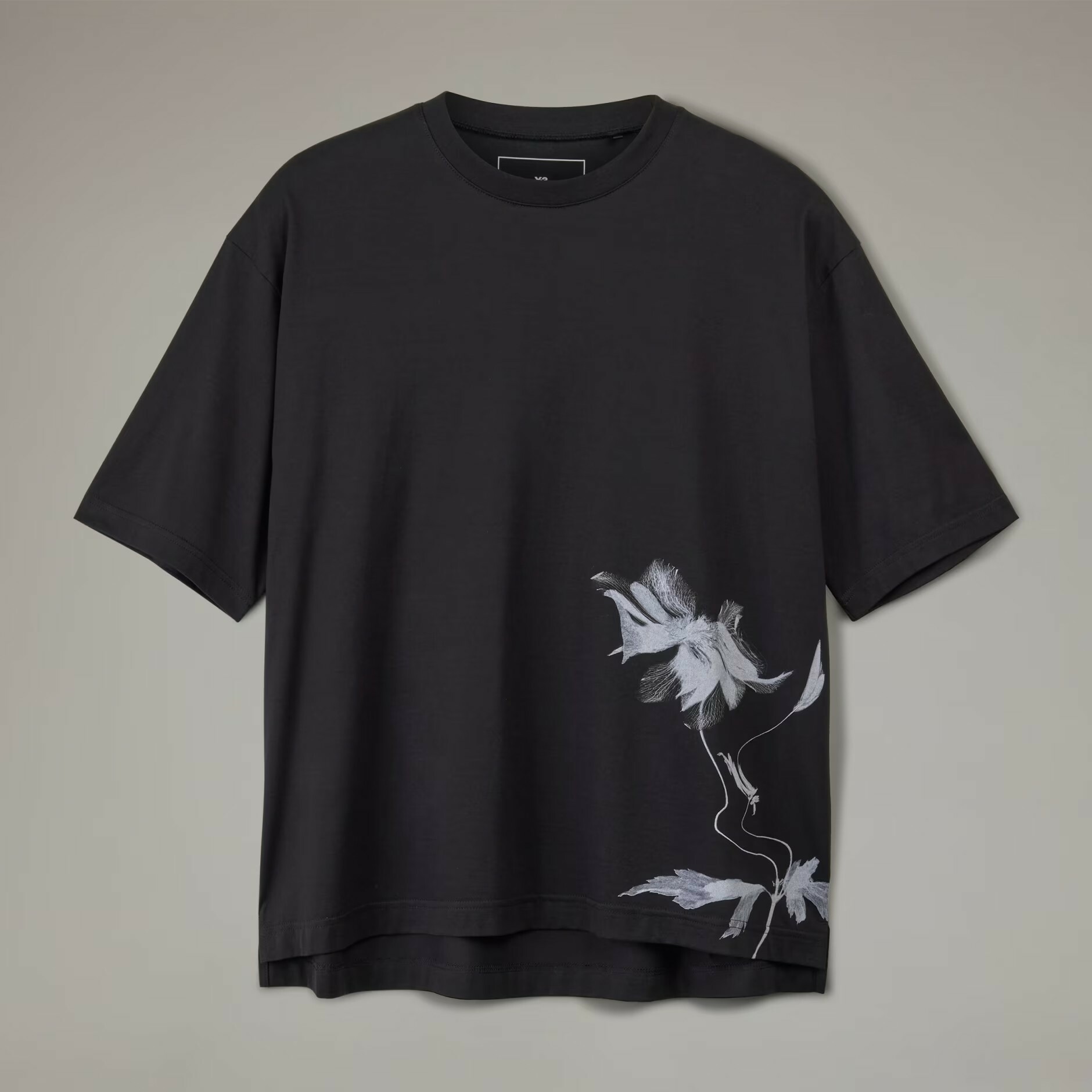 【 Y-3 GXS SS TEE 2 花卉圖案短TEE - 黑  】