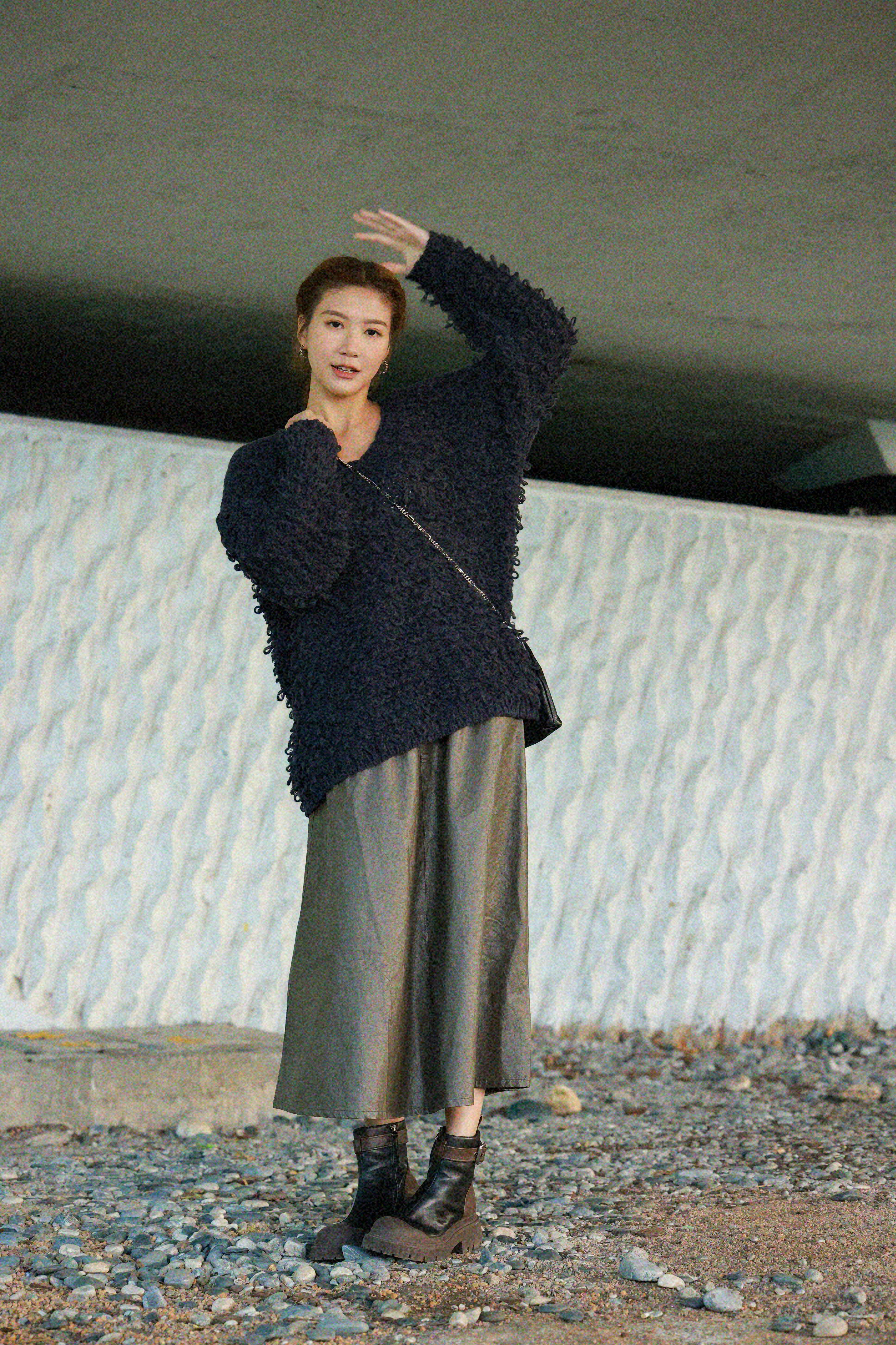 圈圈線大領冷衫（現貨款式）