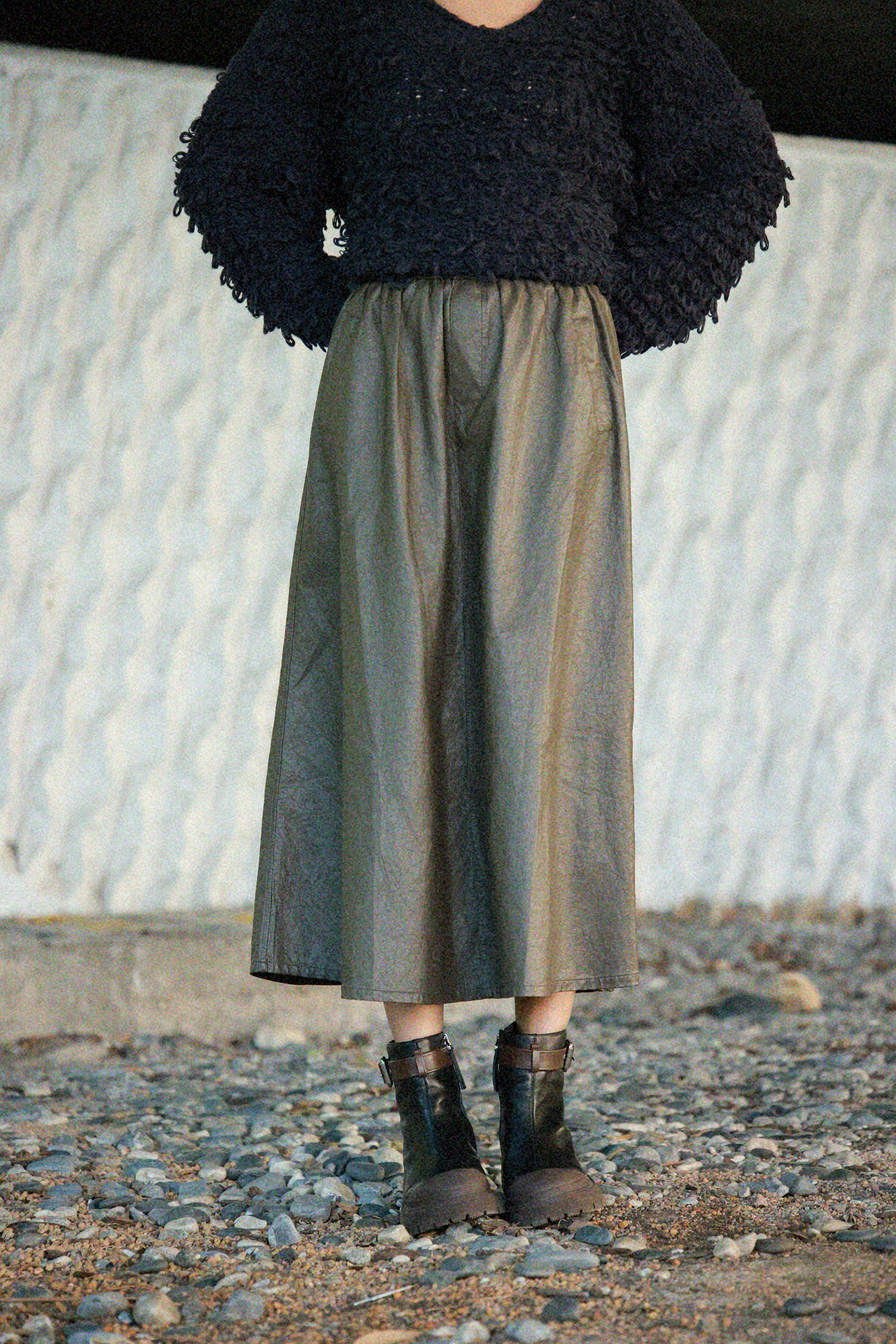 粗紋仿皮長裙（現貨款式）