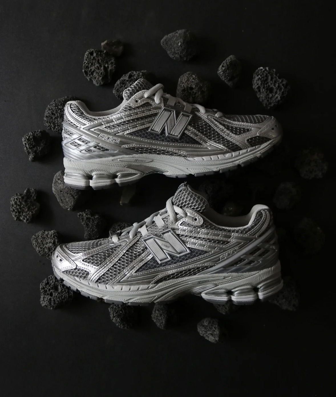 NEW BALANCE NB 1906 灰銀 深灰 銀色 金屬色 煙灰銀 Y2K 復古 男女 情侶  M1906REH