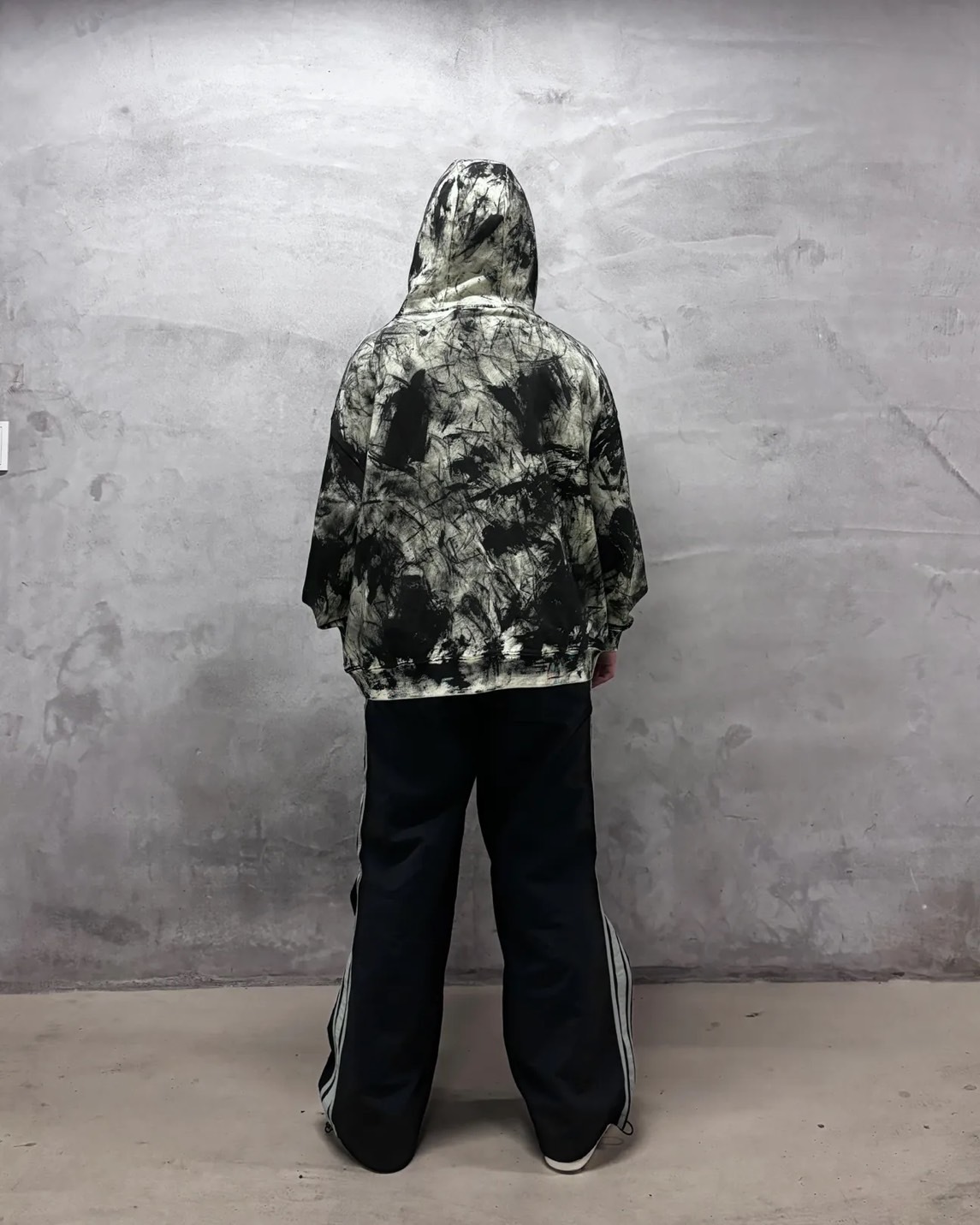 OPO DESIGN 手工泥染連帽衛衣