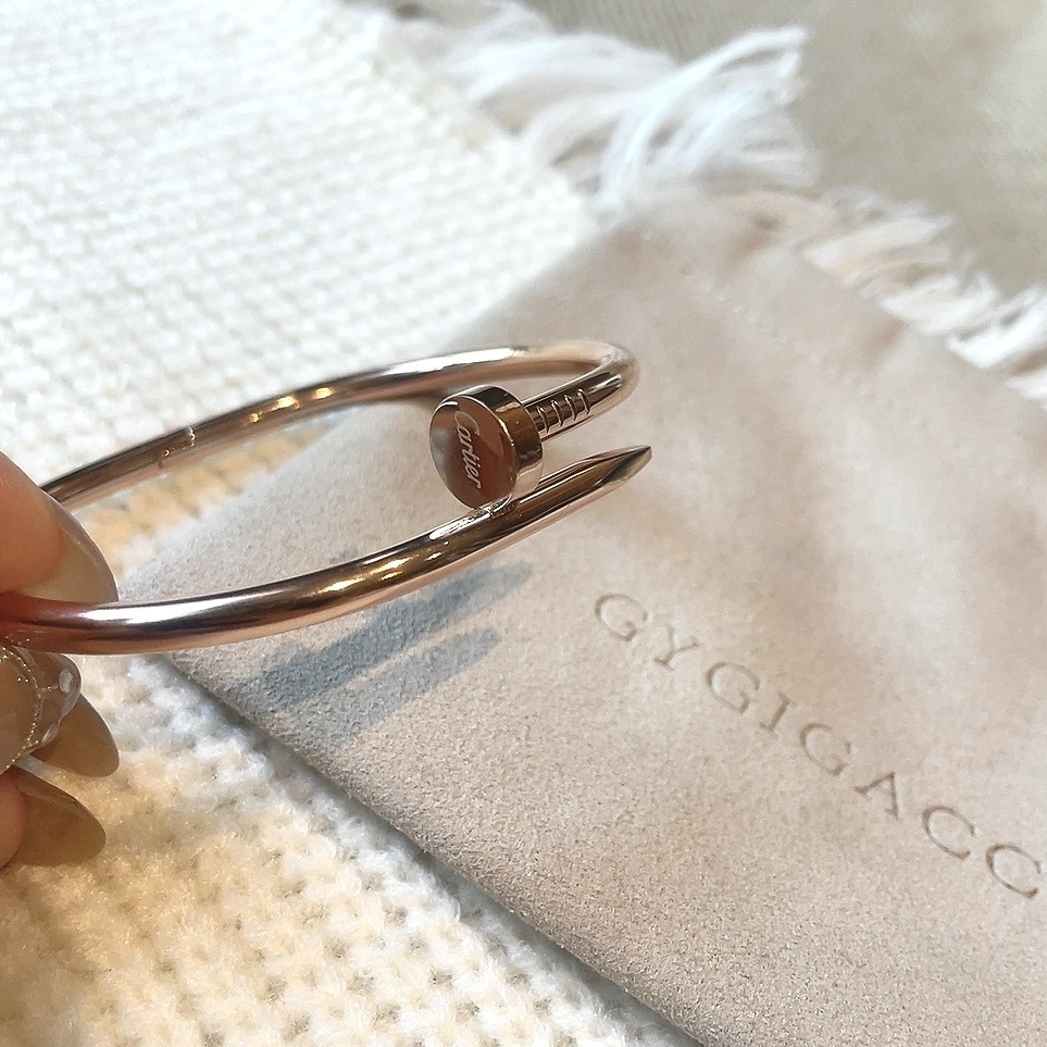 ct經典釘子18k高奢定製手鐲無鑽款