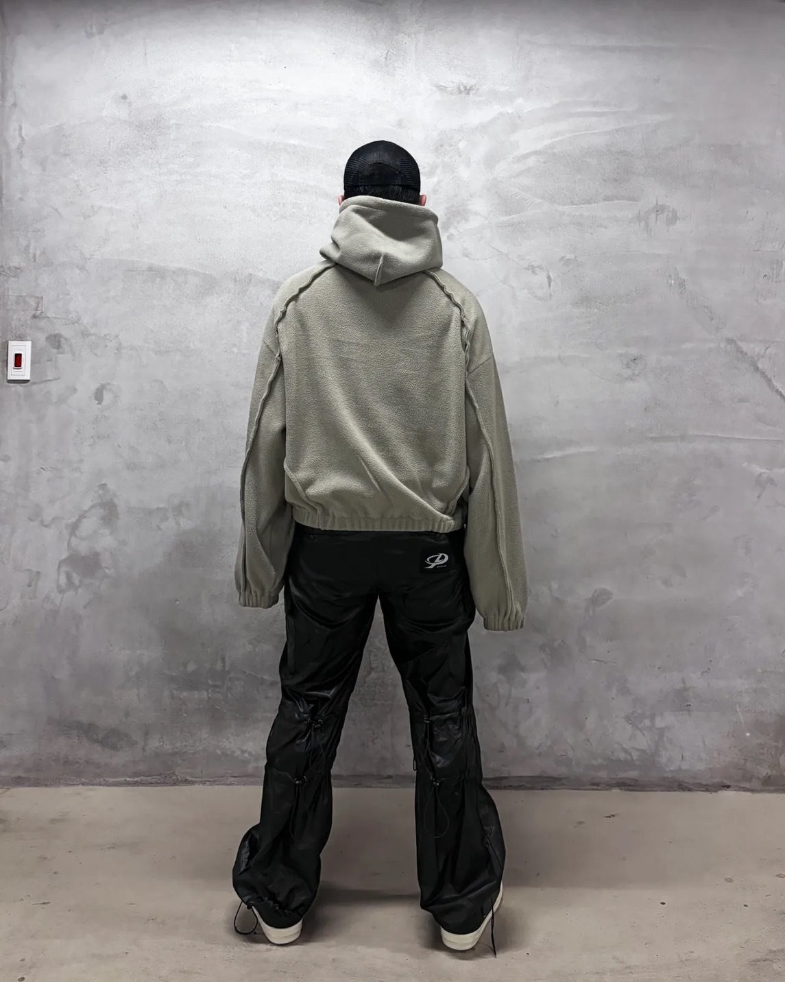 OPO DESIGN 結構絨毛連帽衛衣