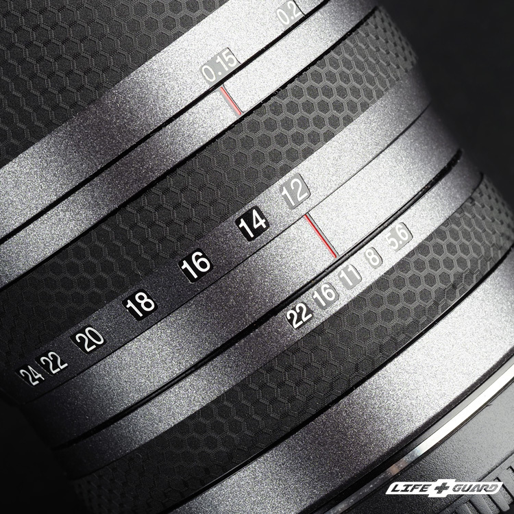 霧灰貼膜質感特寫，LIFE+GUARD 設計風格