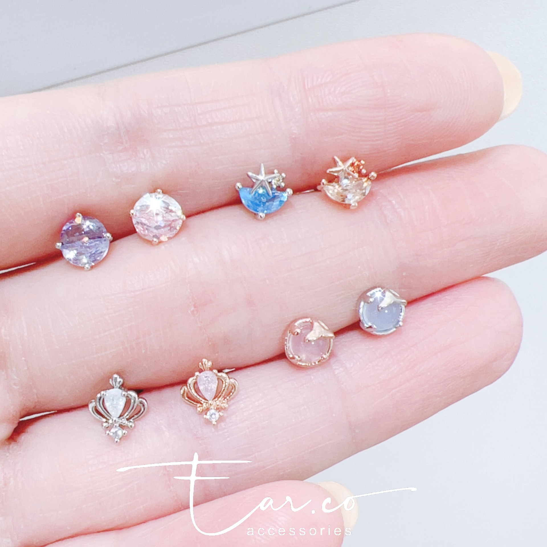 拼色水晶/海星海岸線/小皇冠/蛋白石泡沫魚尾耳珠/耳骨釘 [單支]
