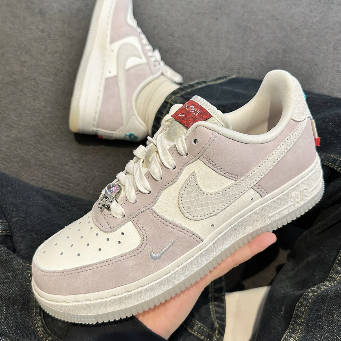 Nike AF1 Low Year of the Dragon 米白藕粉 龍年限定 女鞋 FZ5066-111